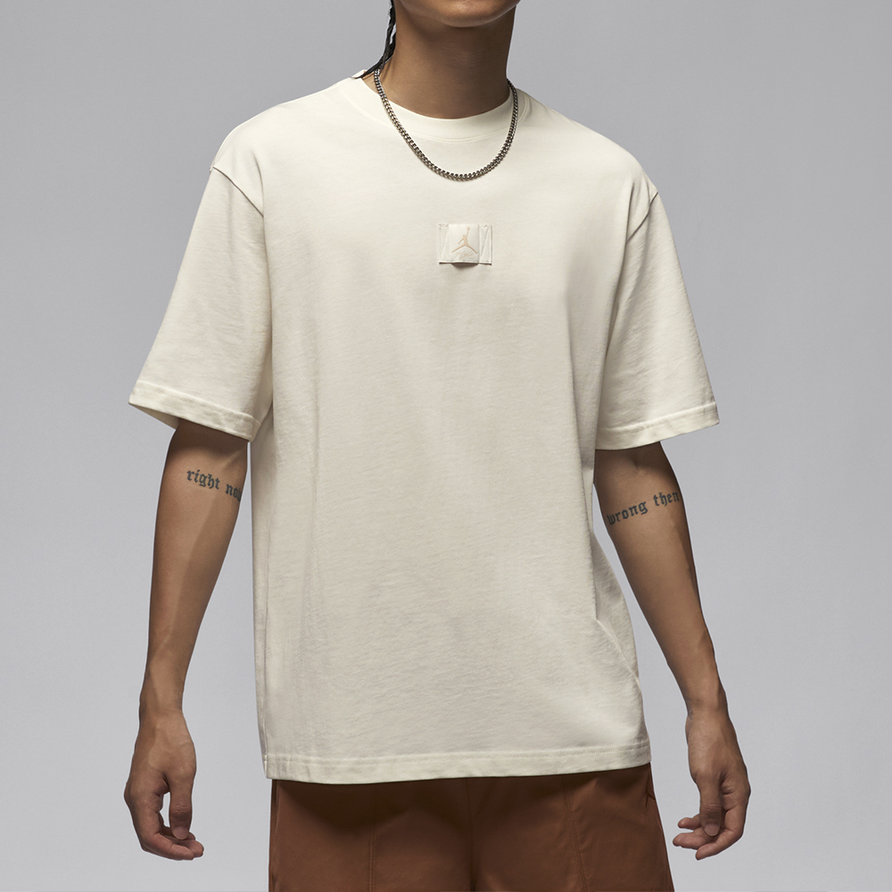 Nike J FLT ESS 85 SS Crew 男款 米白色 運動 休閒 上衣 圓領 短袖 FZ1913-133