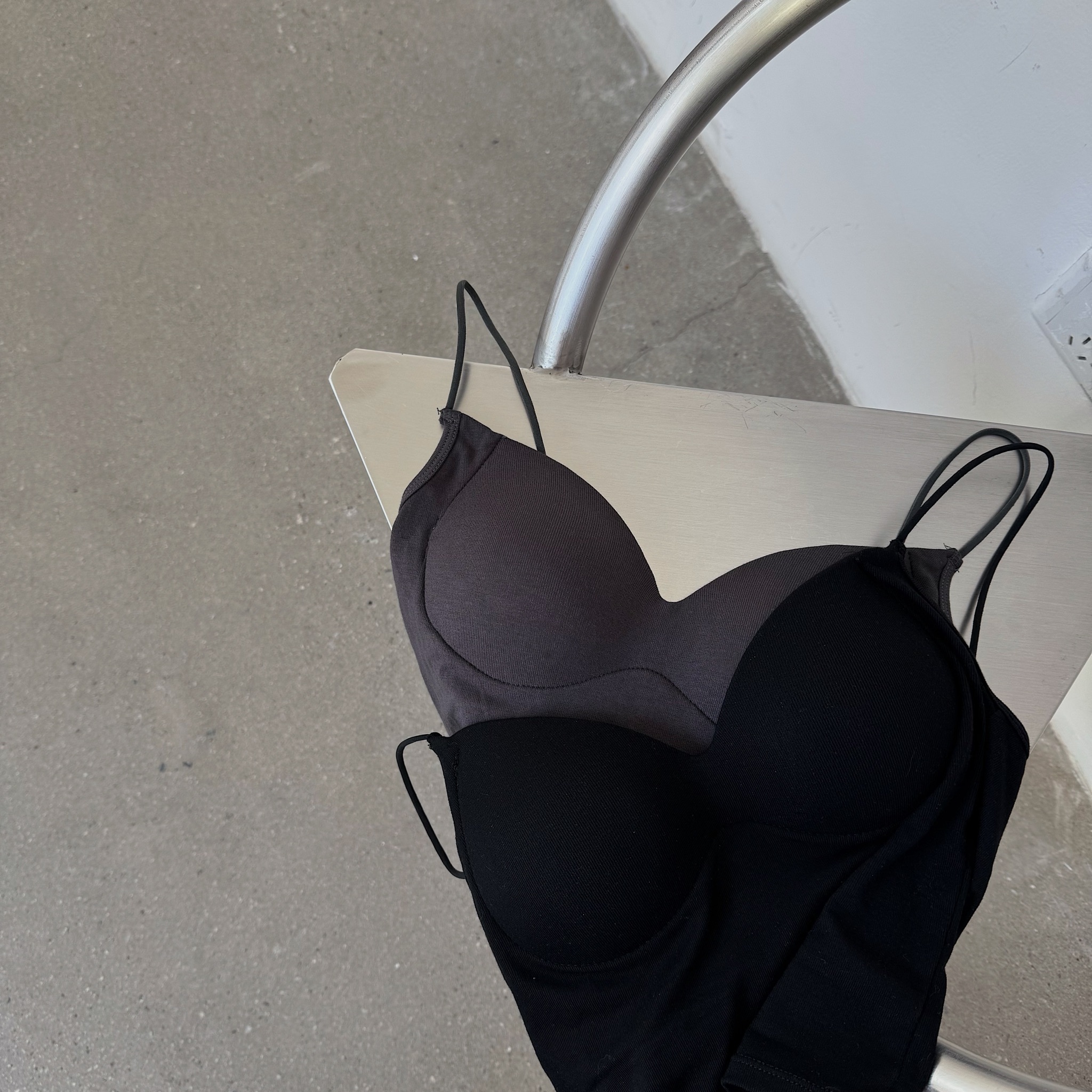 【Apr.23 廣州連線】桃心領露肩後背一字帶背心