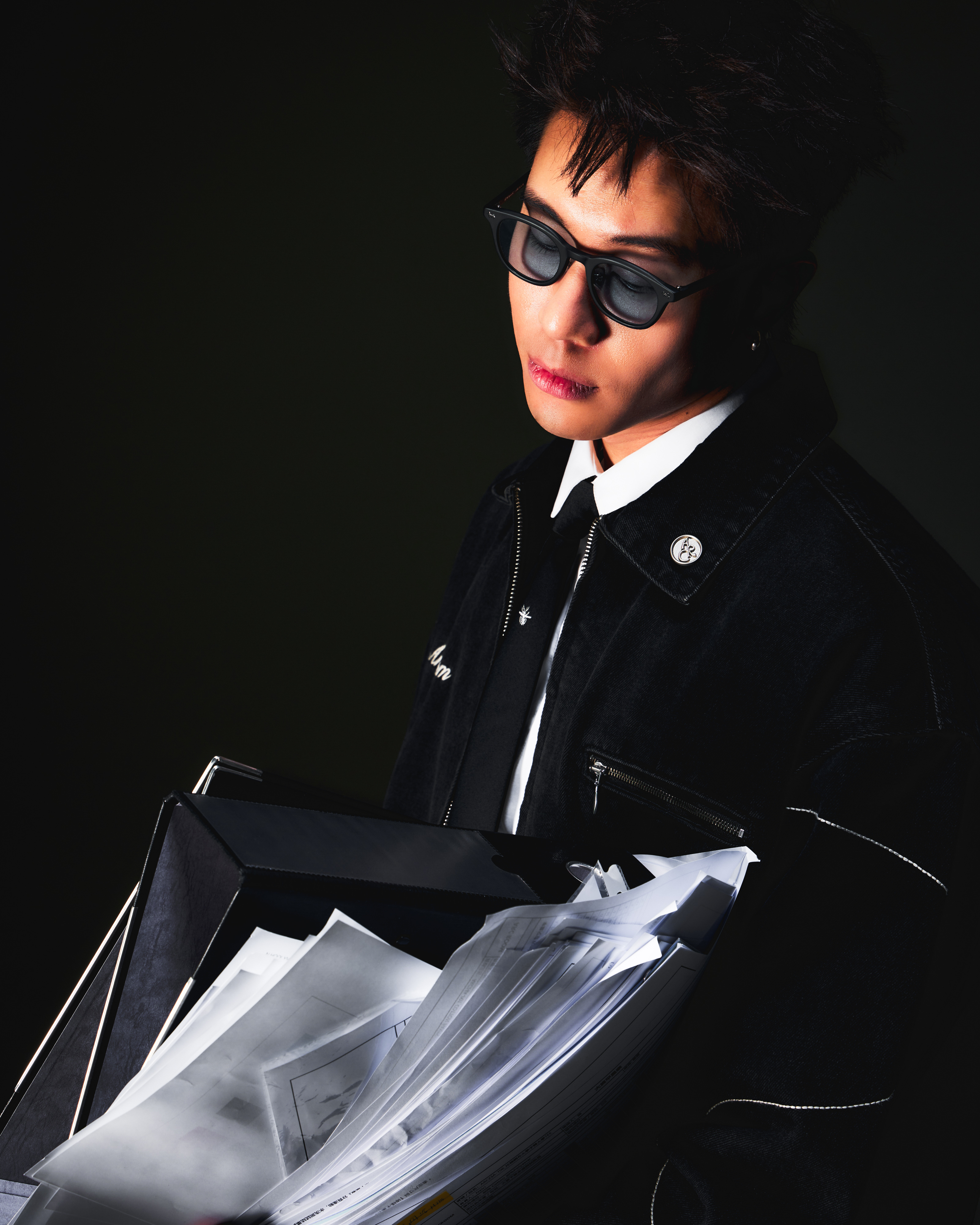 ROOMER II OVAL SUNGLASSES - SKY BLUE