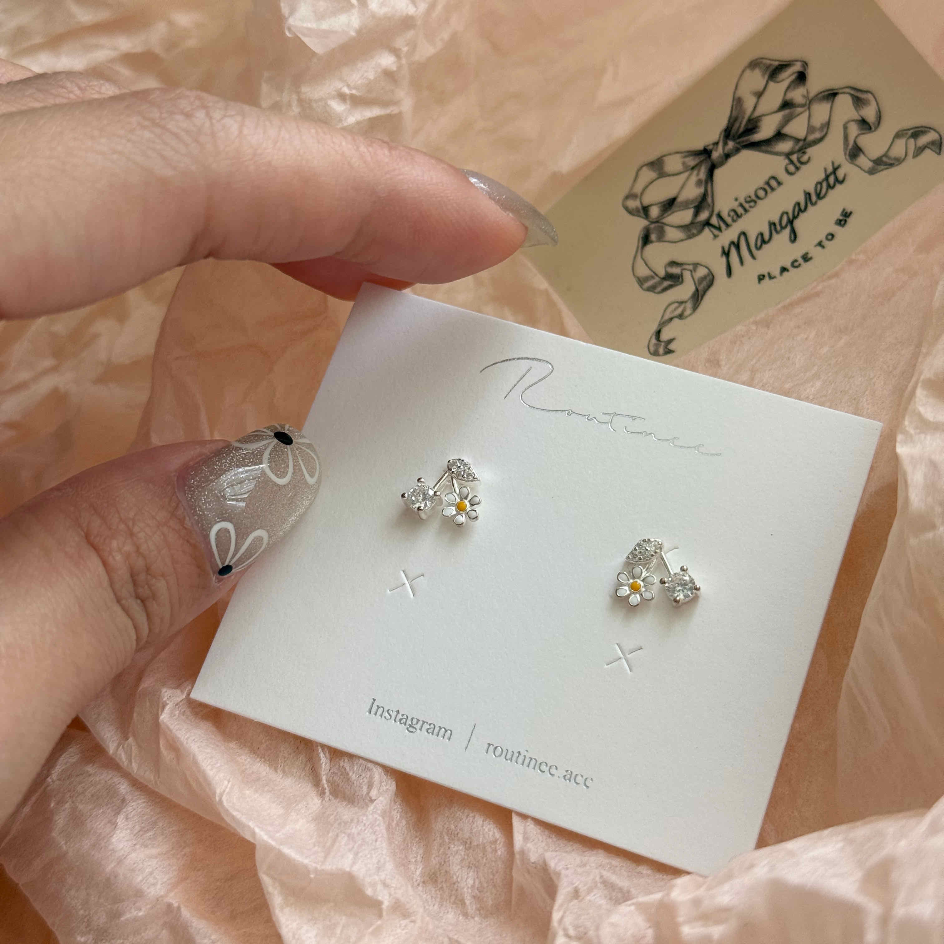 🇰🇷925 silver 雛菊小櫻桃耳環