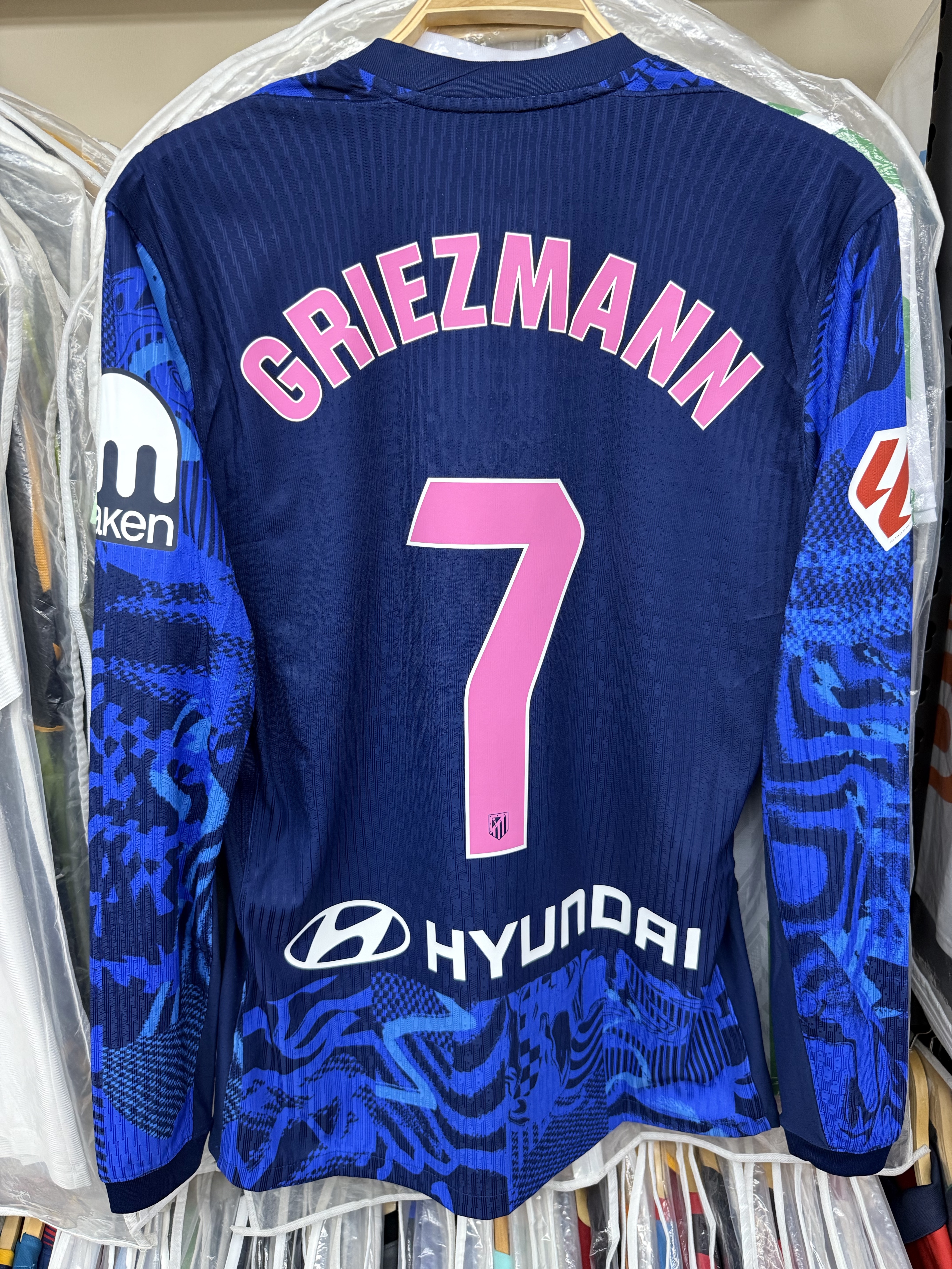 24-25馬德里體育會第二作客作客長袖更衣室球員版球衣