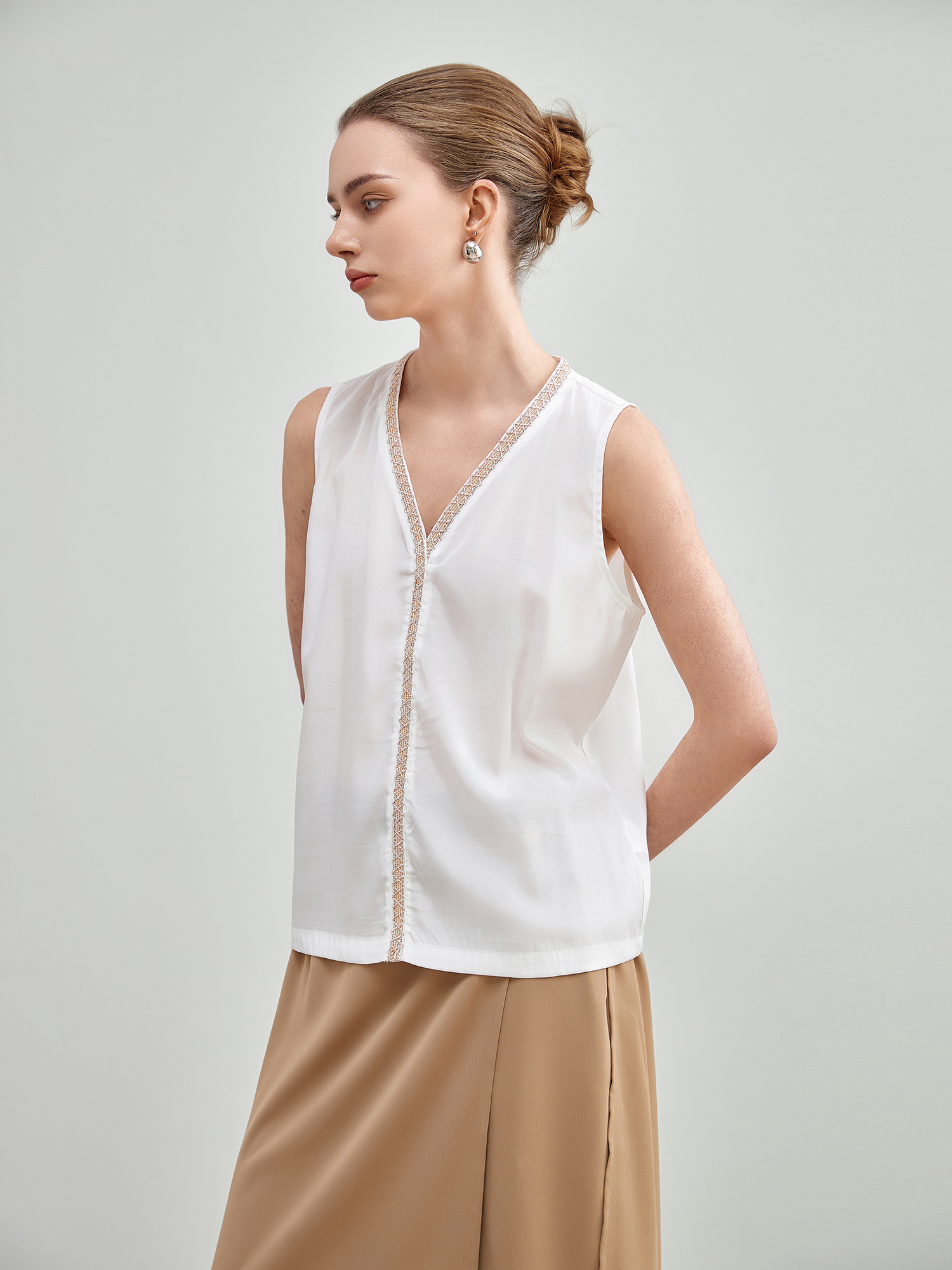 mi-tu V領珠片背心