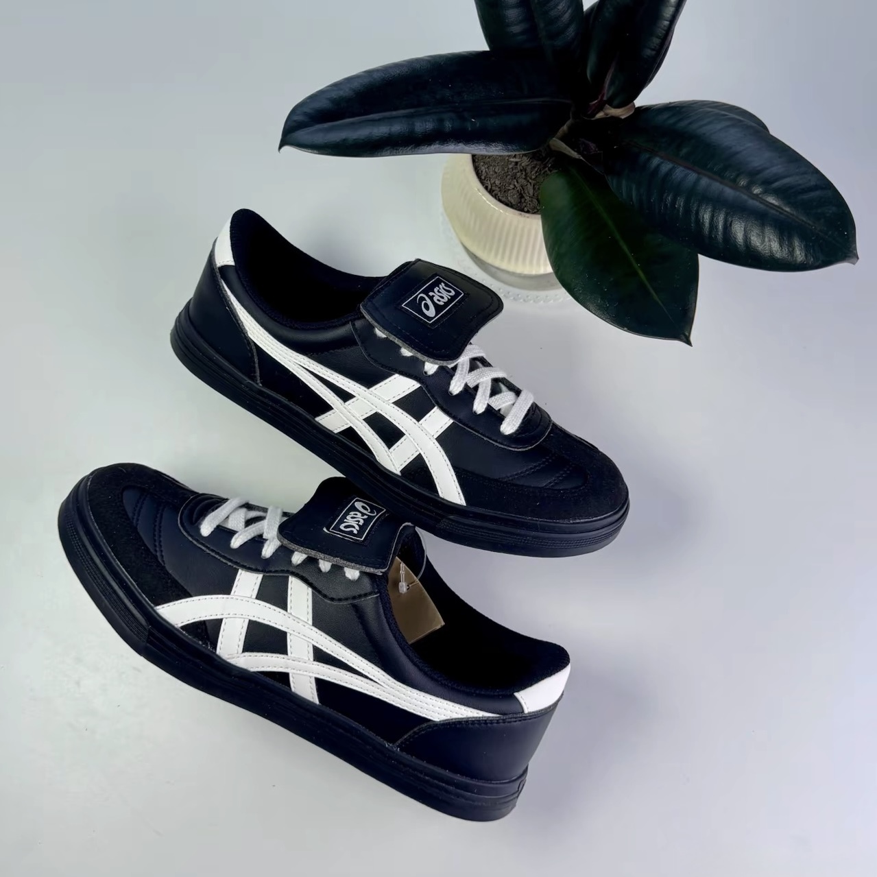 ASICS AARON 2.0 黑奶油 黑白 大鞋舌 翻蓋鞋舌 休閒 復古 1203A720-001