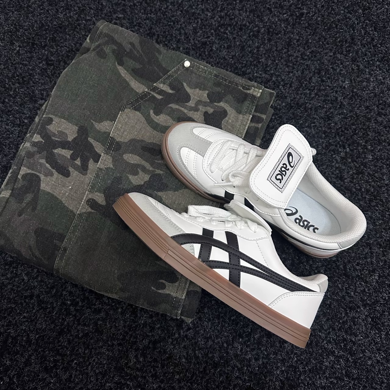 ASICS AARON 2.0 白黑 白灰 基本色 麂皮 皮革 大鞋舌 翻蓋鞋舌 1203A720-100