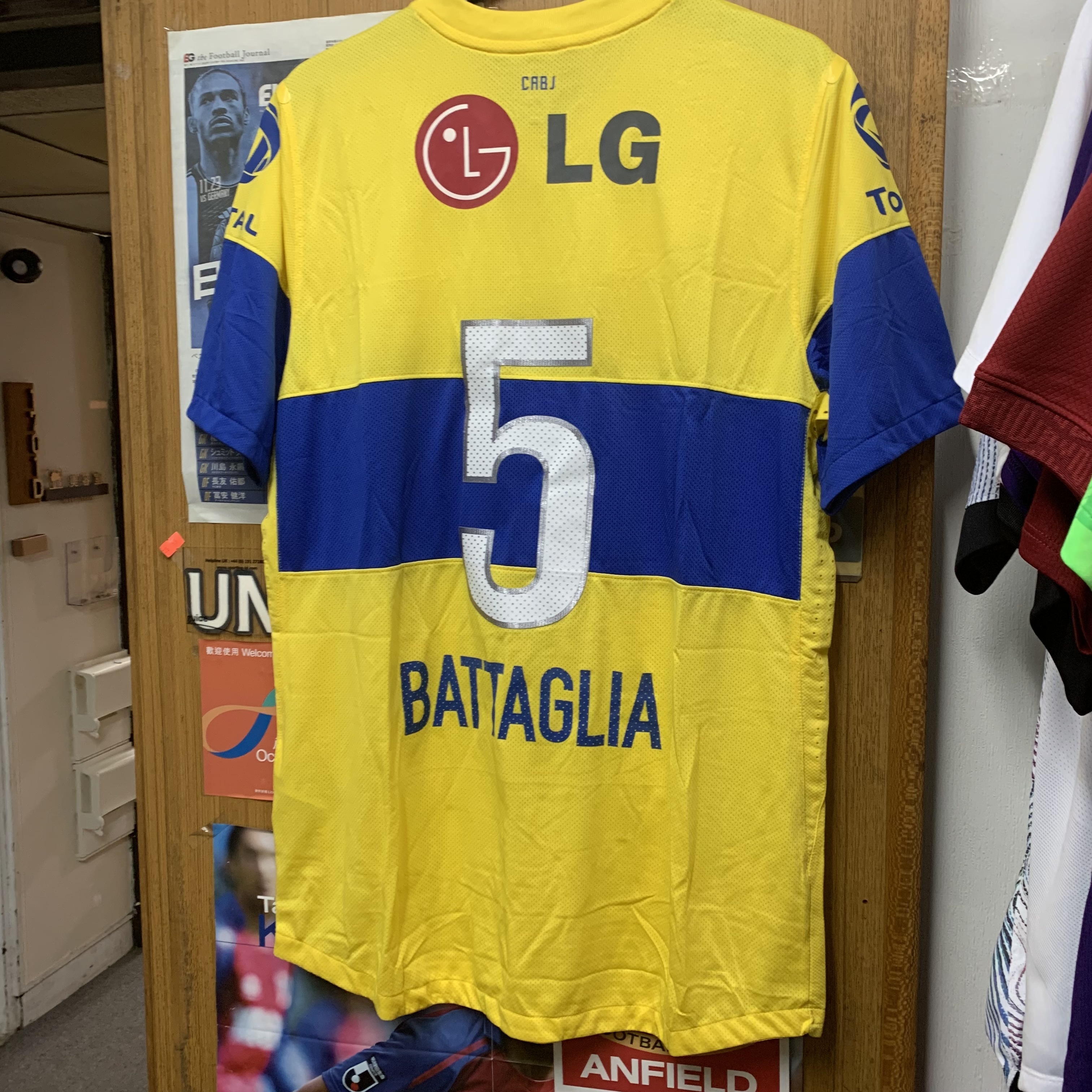 2011 Boca Juniors Authentic Away Shirt with 5 BATTAGLIA [Used, XL 90% New]