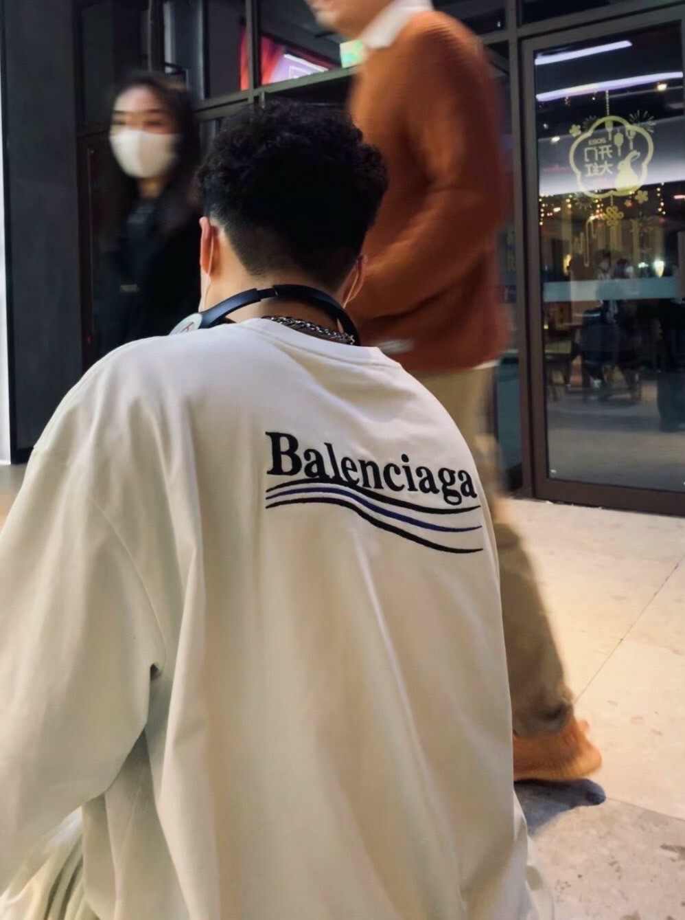 現貨6折 BALENCIAGA 絕版米白刺繡可樂Logo短袖 T
