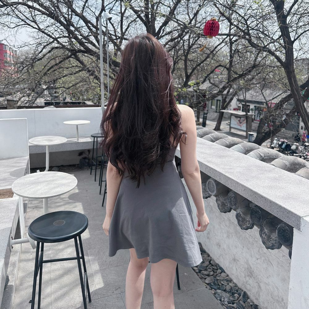 【DOMISS自訂】顯瘦濾鏡! 掛脖美背帶胸墊無袖洋裝-4色 背心裙(現貨)