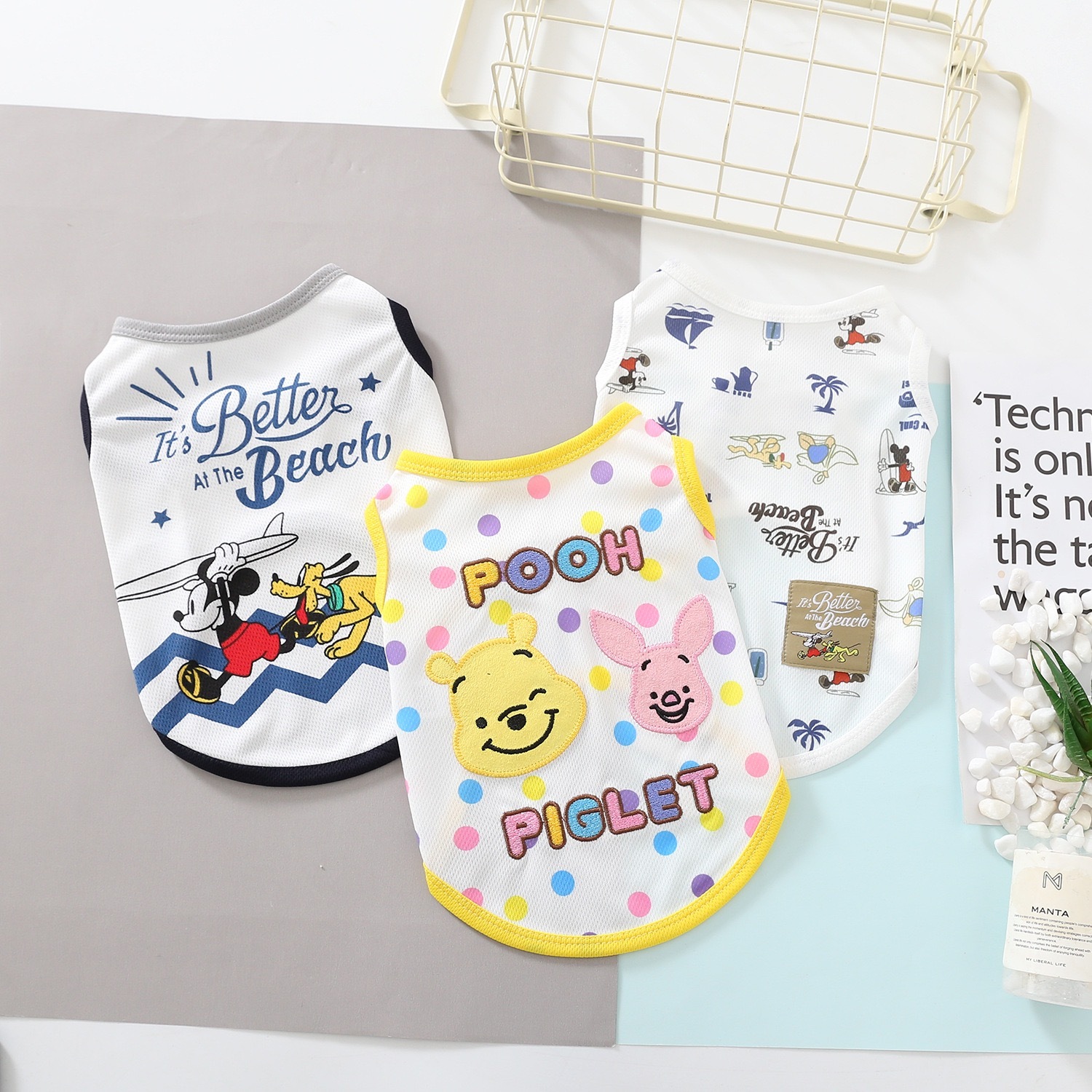 宠物衣服卡通刺绣 透气背心 尺寸表在最后一张图