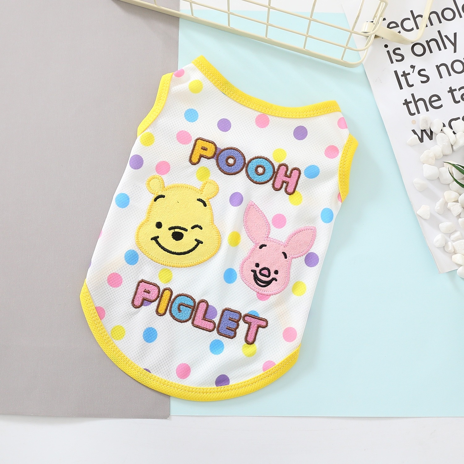 宠物衣服卡通刺绣 透气背心 尺寸表在最后一张图