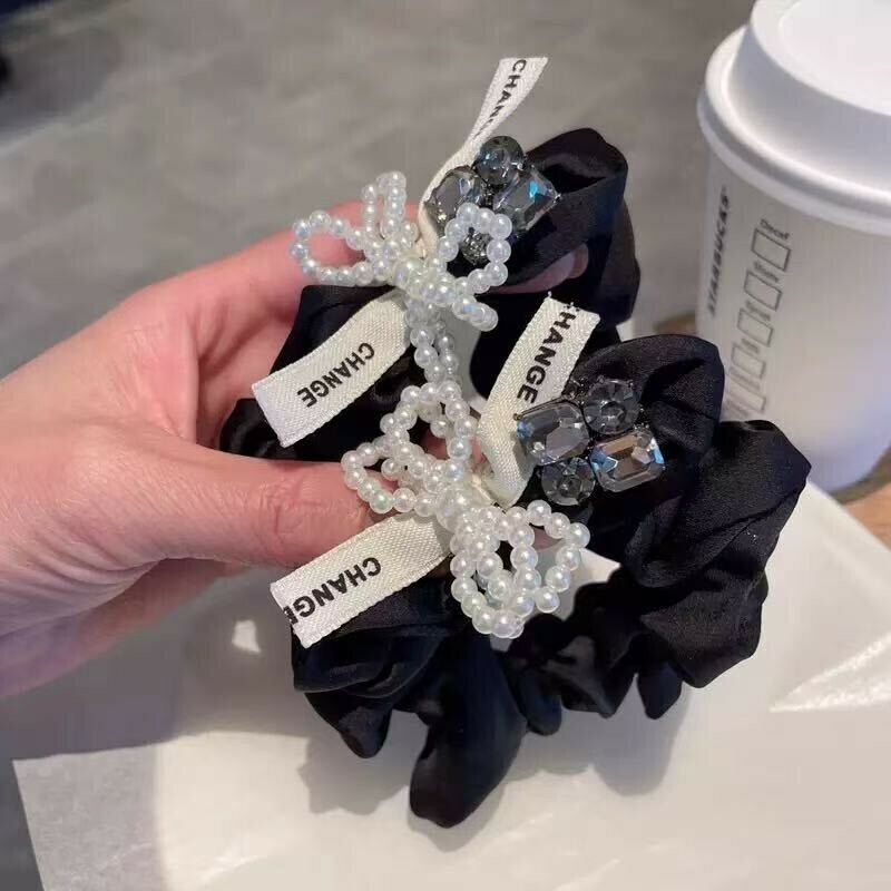 G19珍珠蝴蝶結字母水鑽大腸髮圈