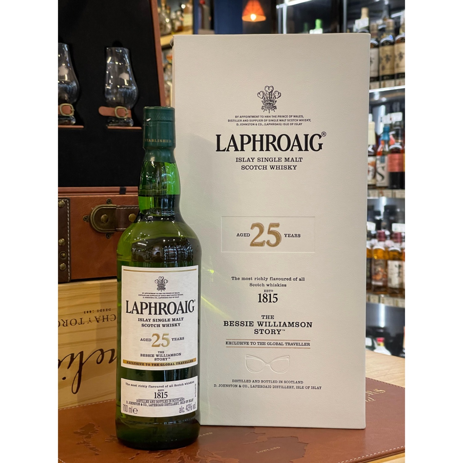 Laphroaig 25 Years Single Malt Scotch Whisky (Bessie