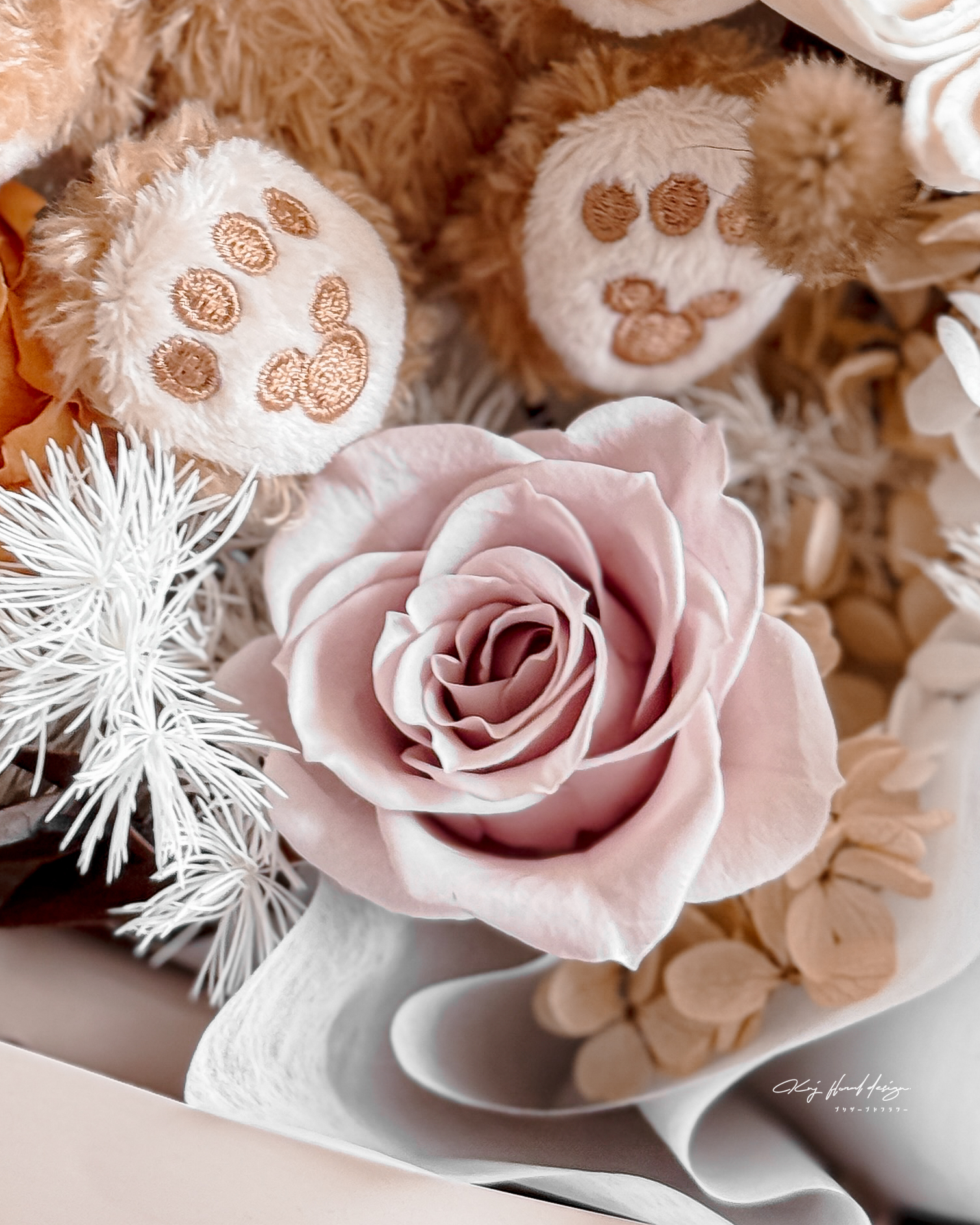 Duffy 達菲熊畢業永生花束