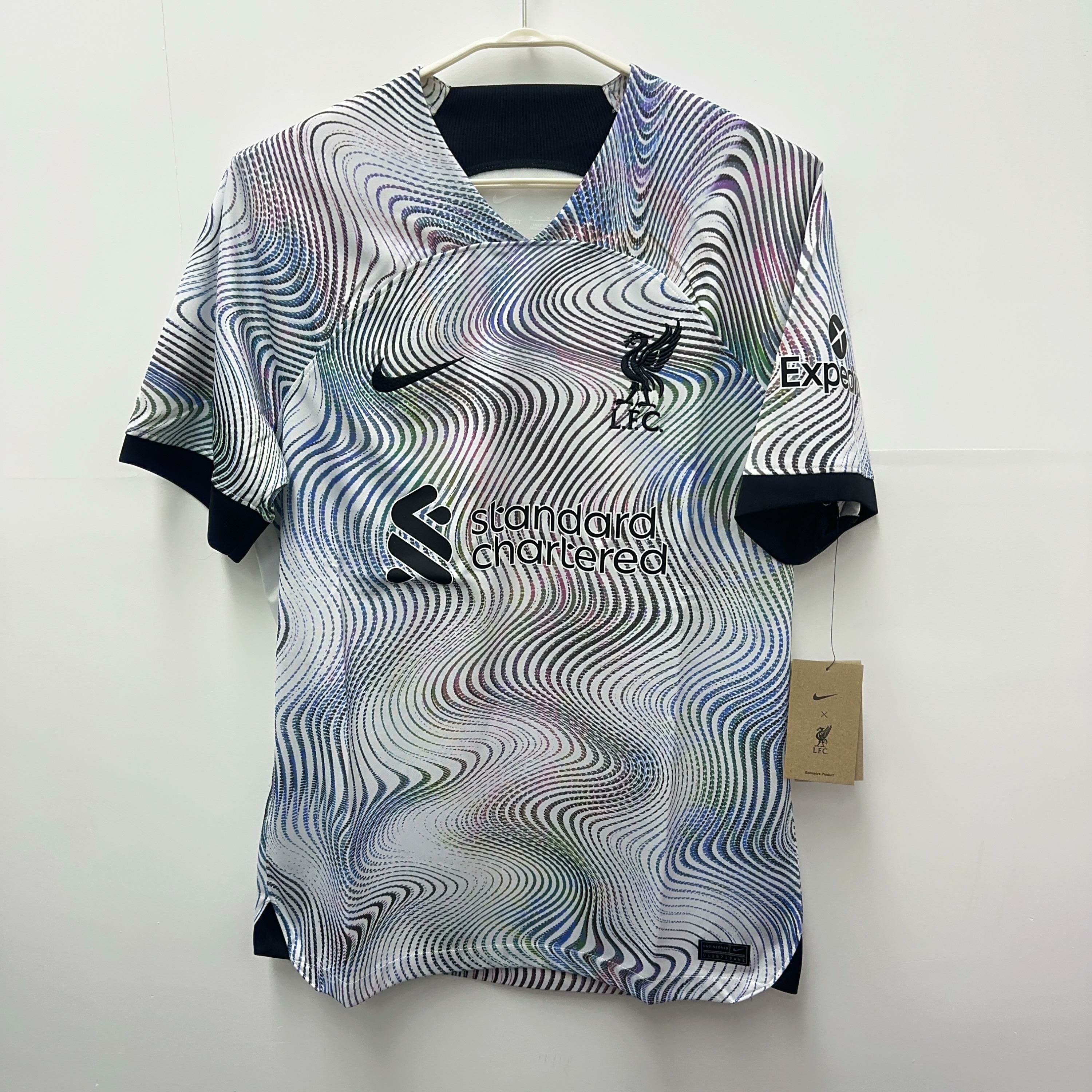 利物浦Nike 22/23白色作客球迷版球衣