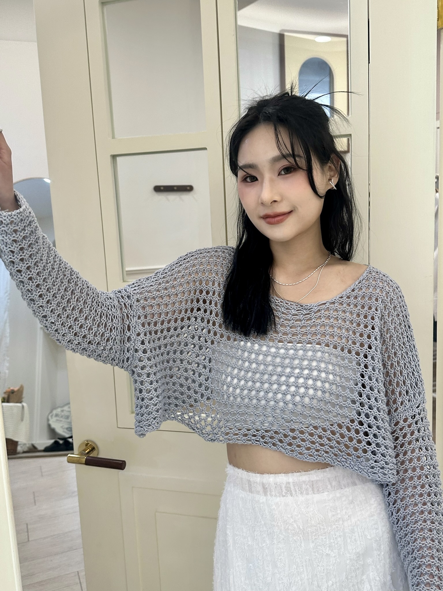 鬆餅格短版洞洞上衣