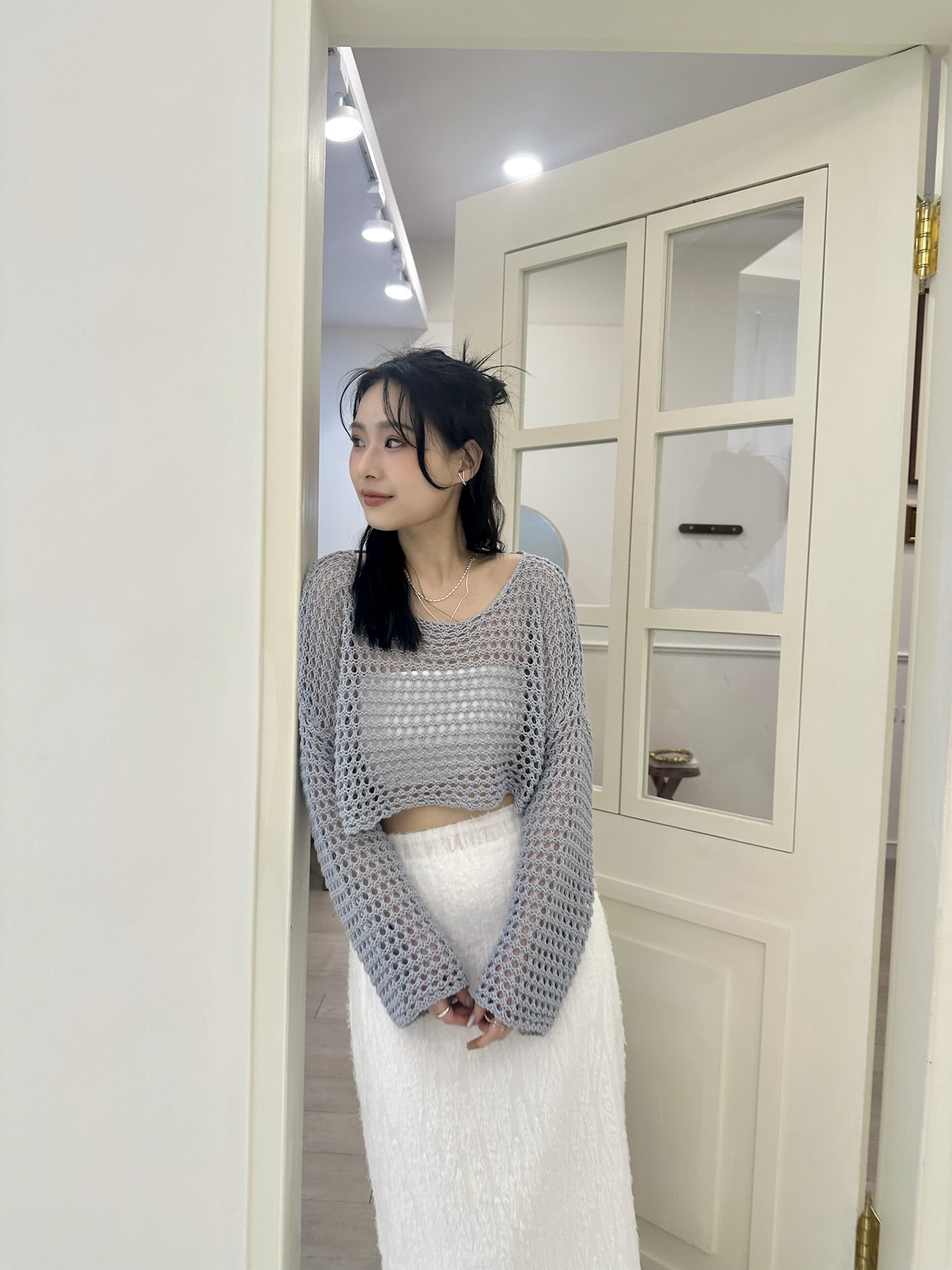 鬆餅格短版洞洞上衣