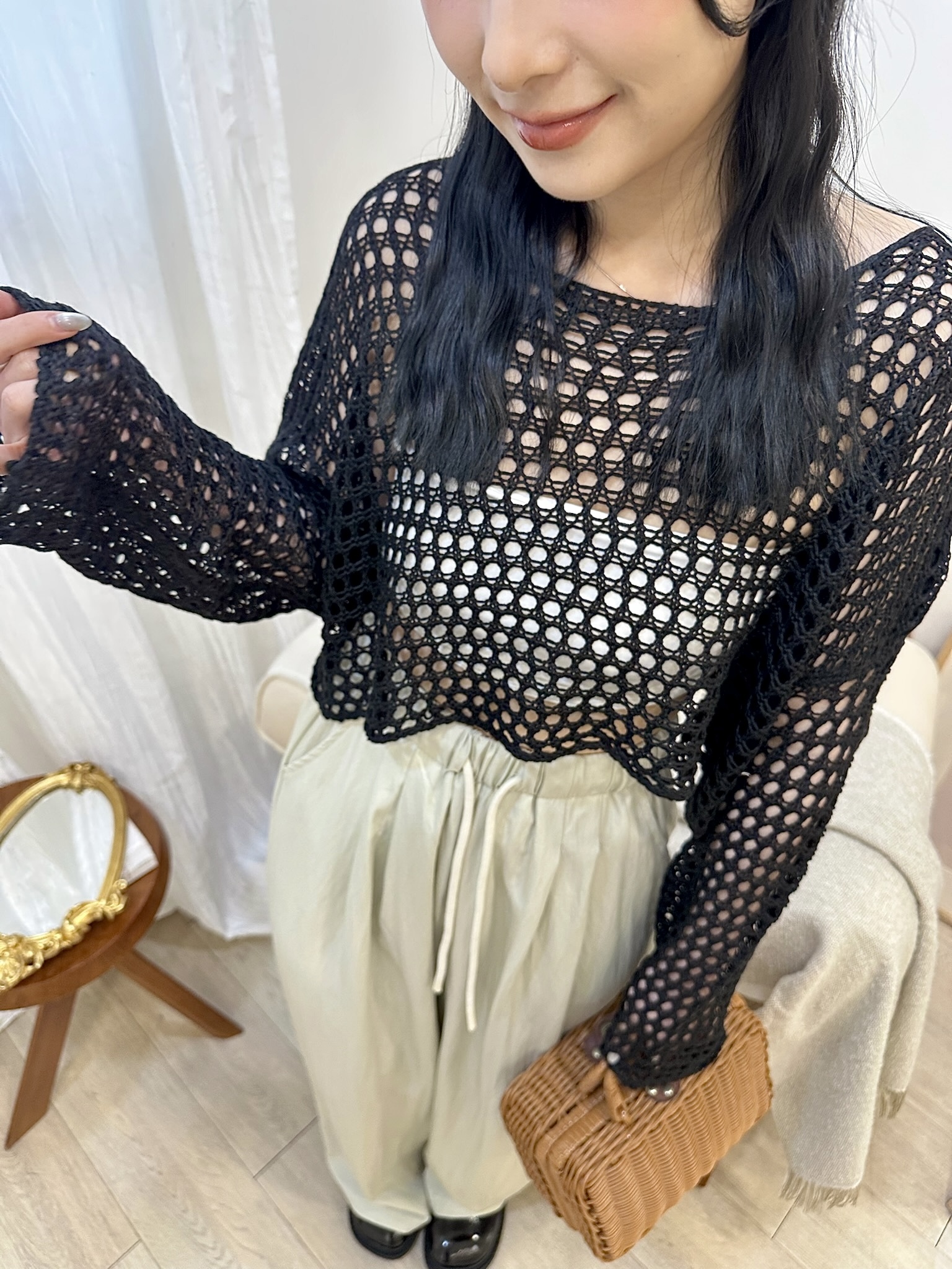 鬆餅格短版洞洞上衣