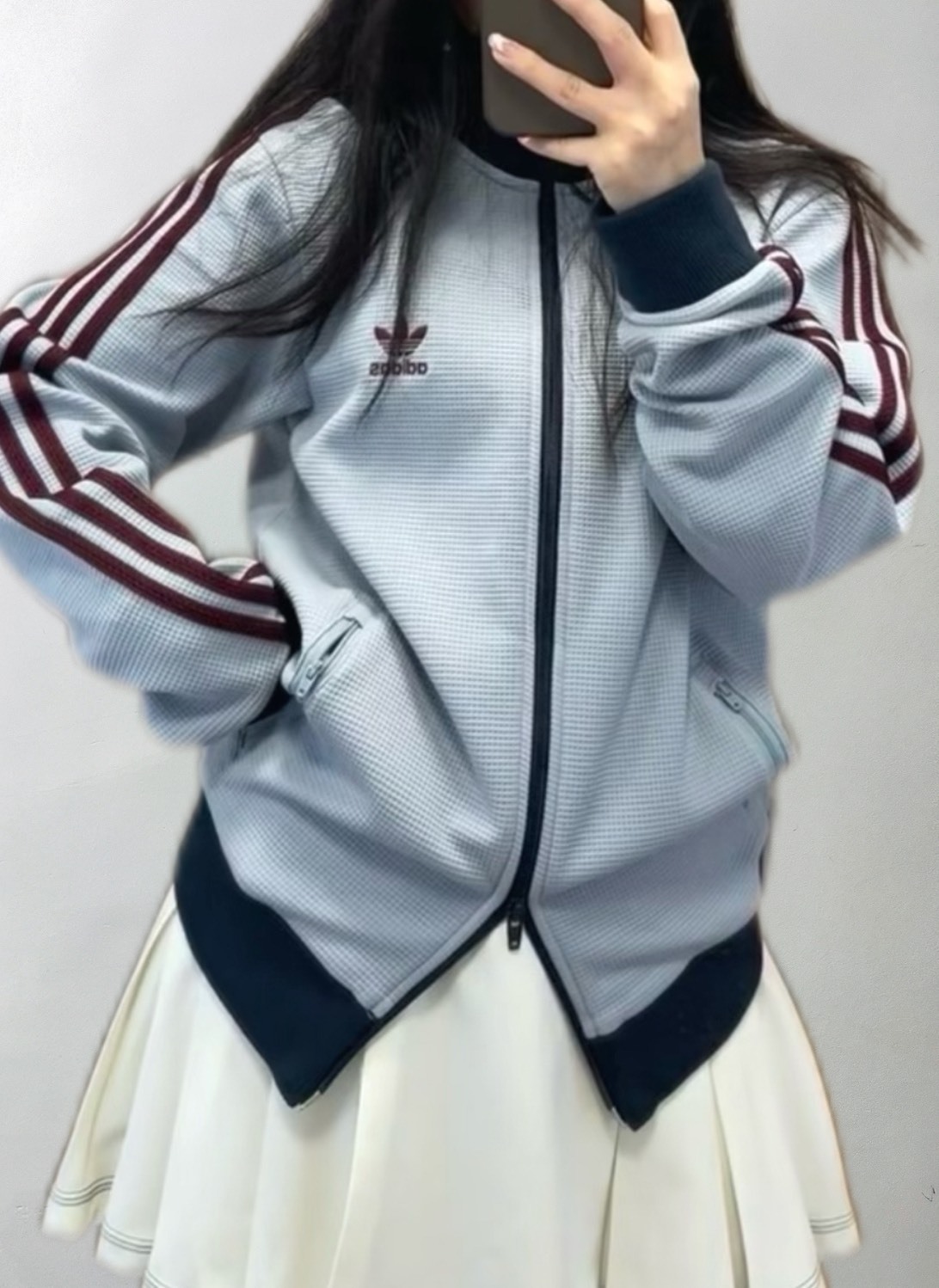 adidas 三葉草 銀灰運動條紋外套