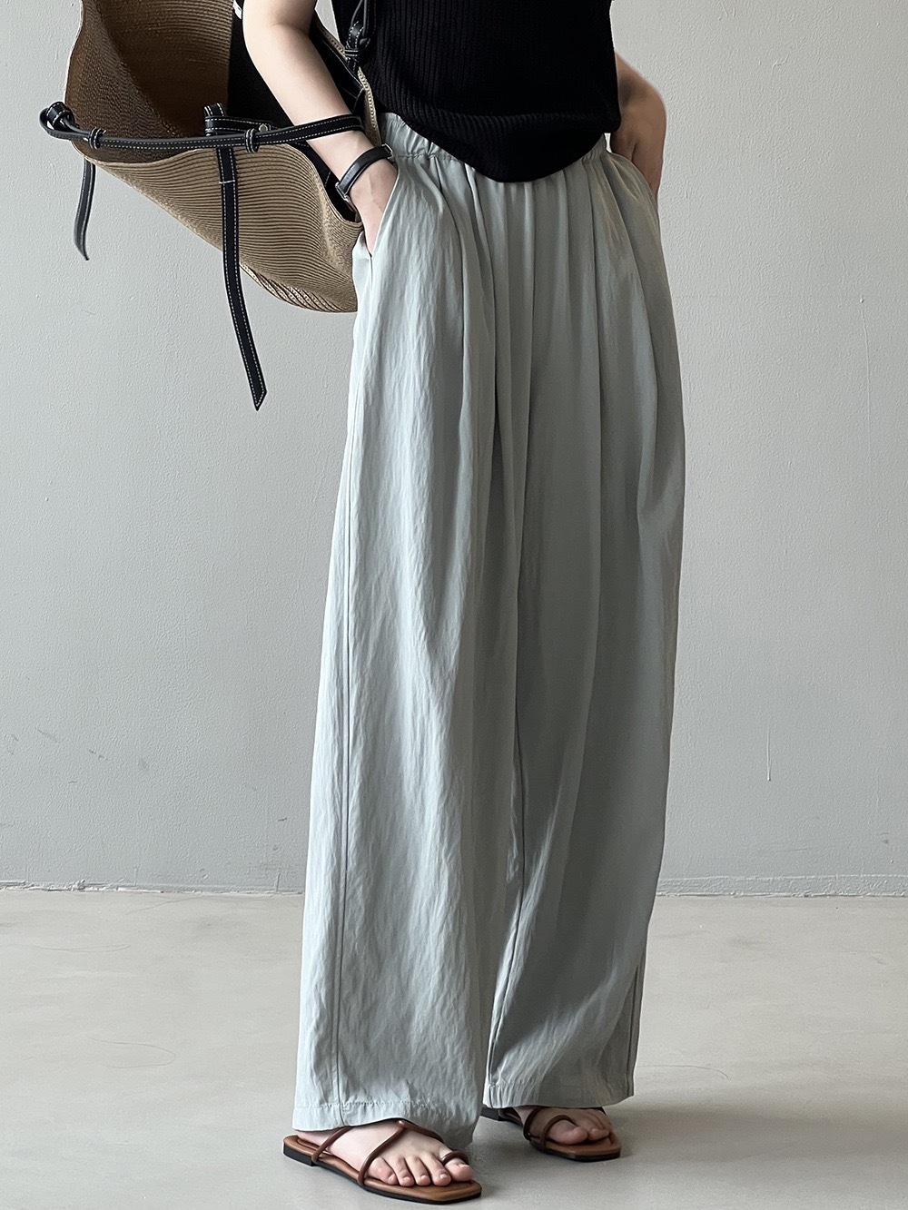 現貨M杏色 Ｌ灰綠色｜四色百搭寬鬆長褲   ˚ ༘