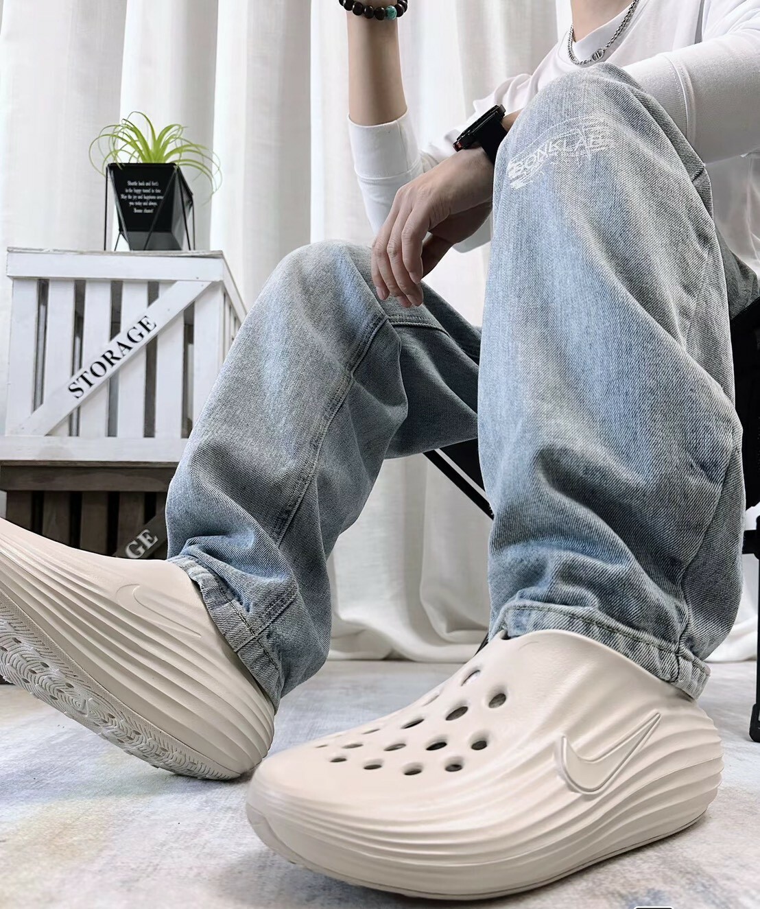 Nike ReactX Rejuven8 洞洞鞋 防水 涼鞋 拖鞋 黑 米白