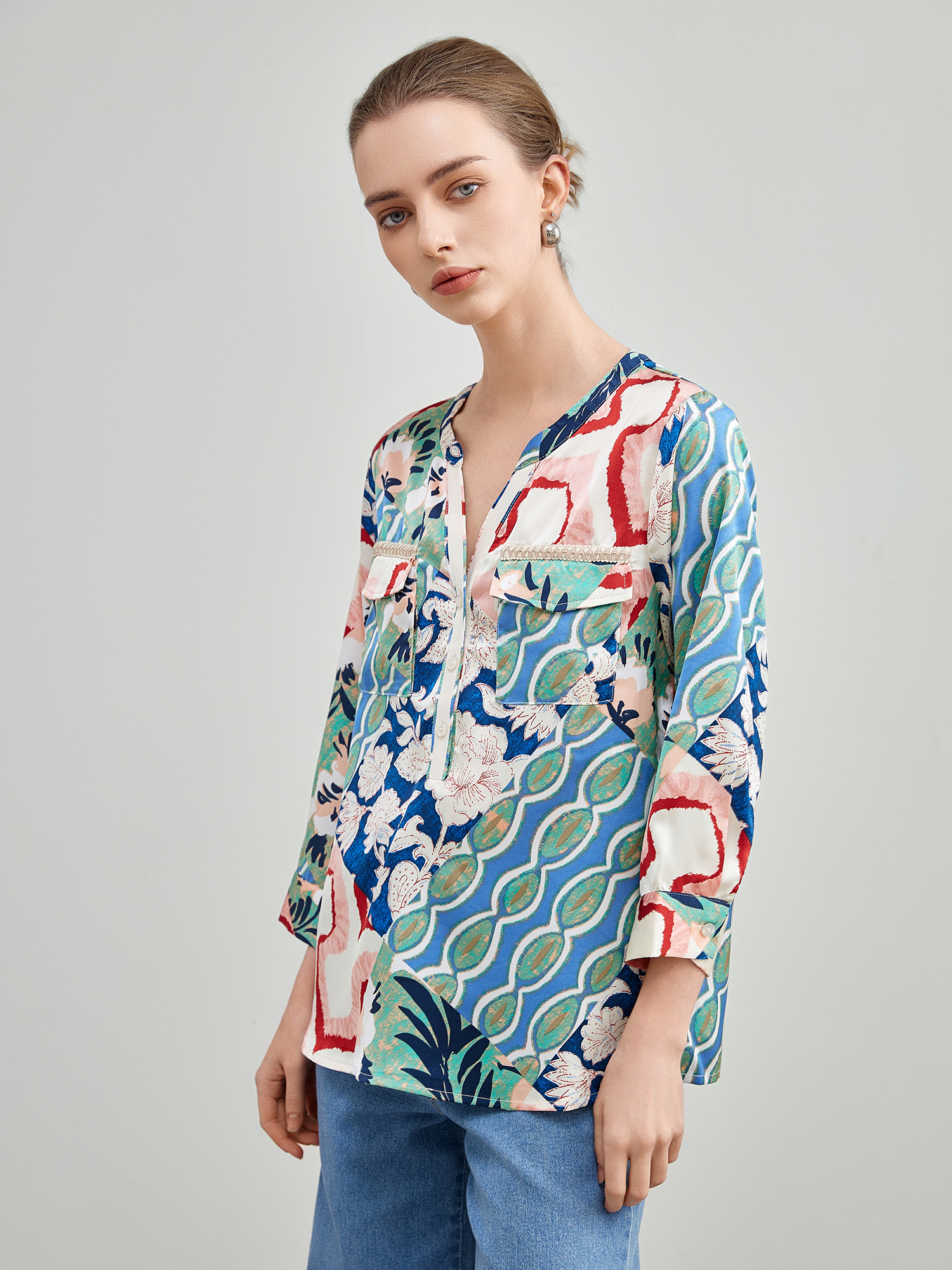 mi-tu 印花V領上衣