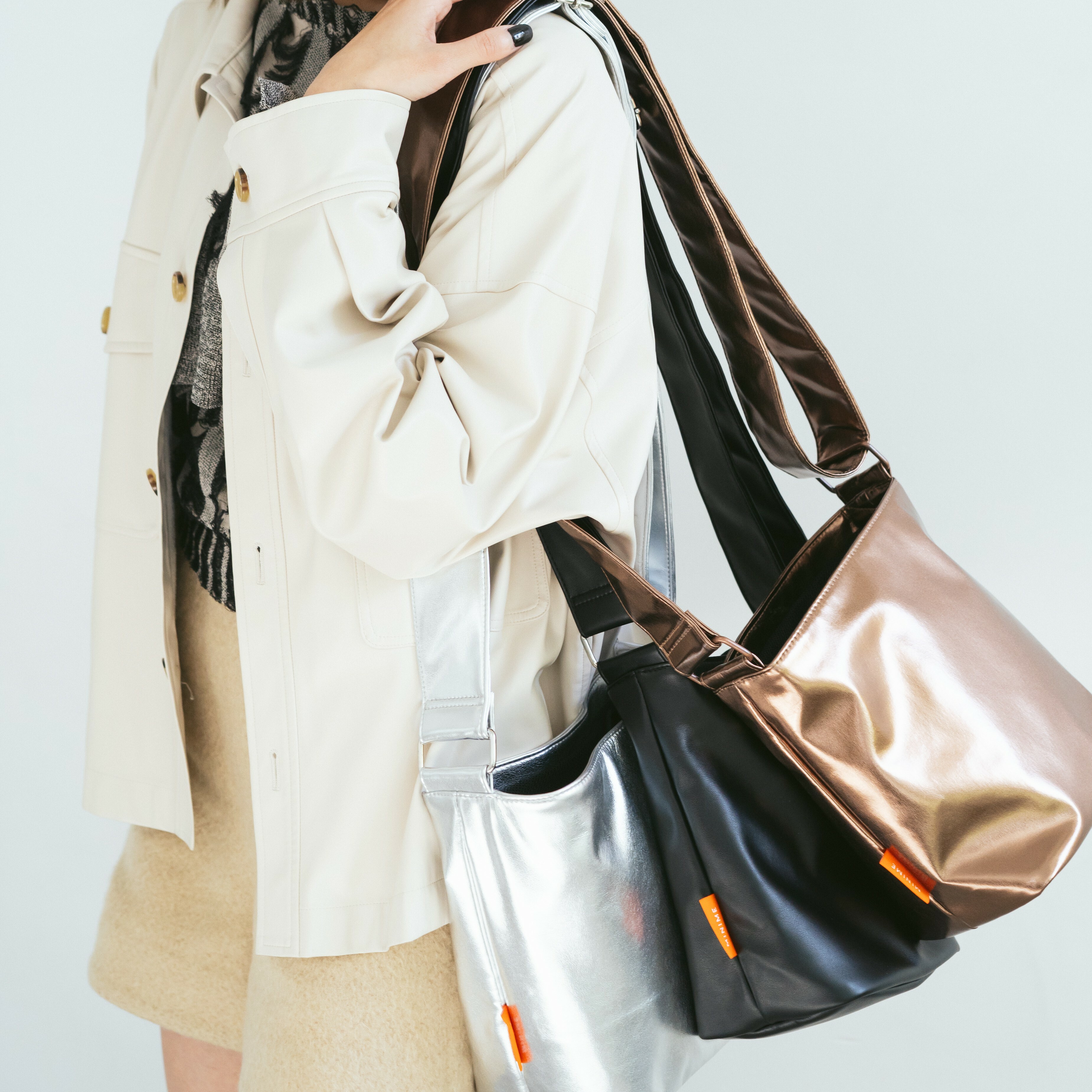 MINIME 復古金屬質感散步包