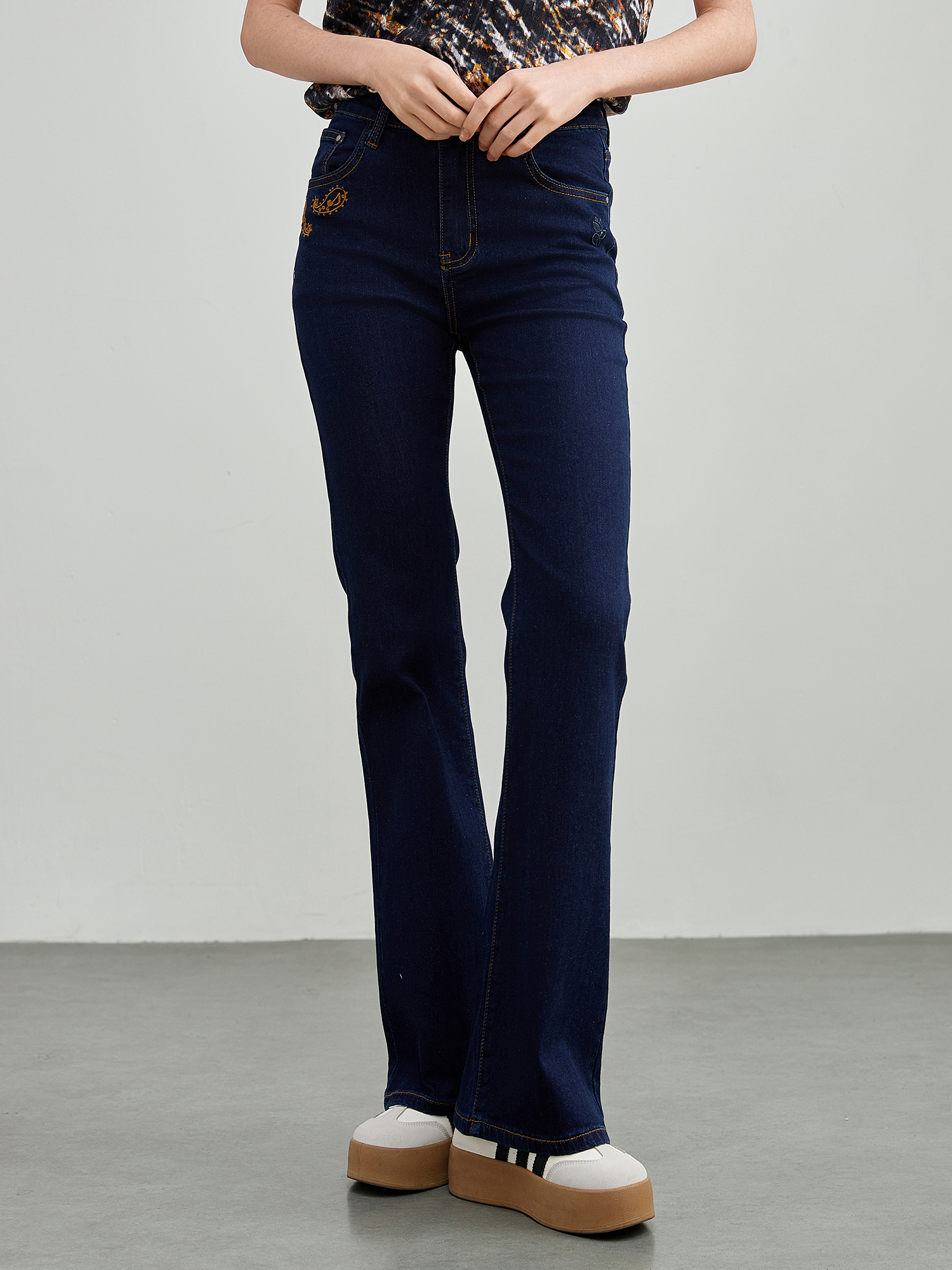 mi-tu 牛仔喇叭褲