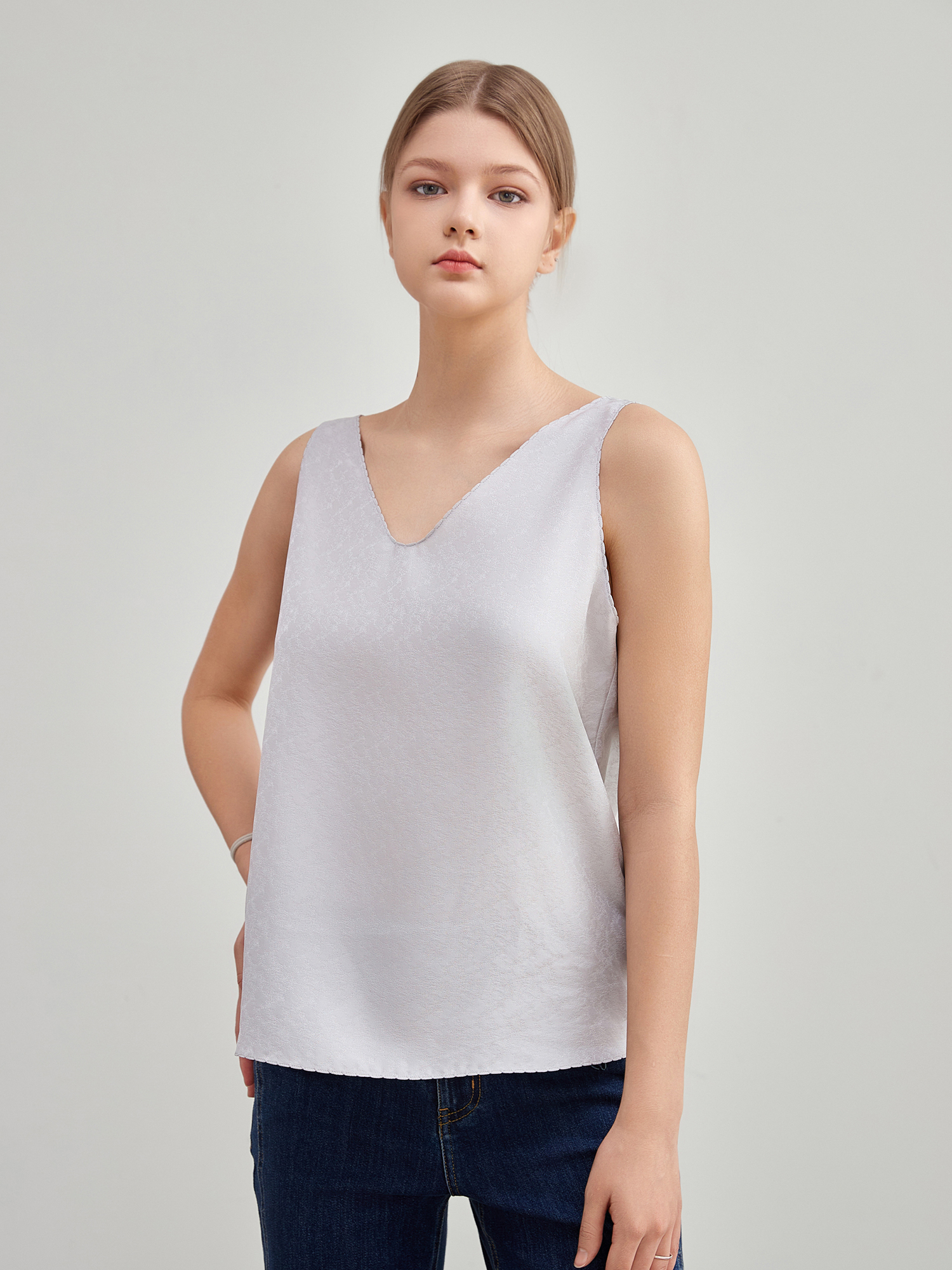 mi-tu 桑蠶絲V領背心