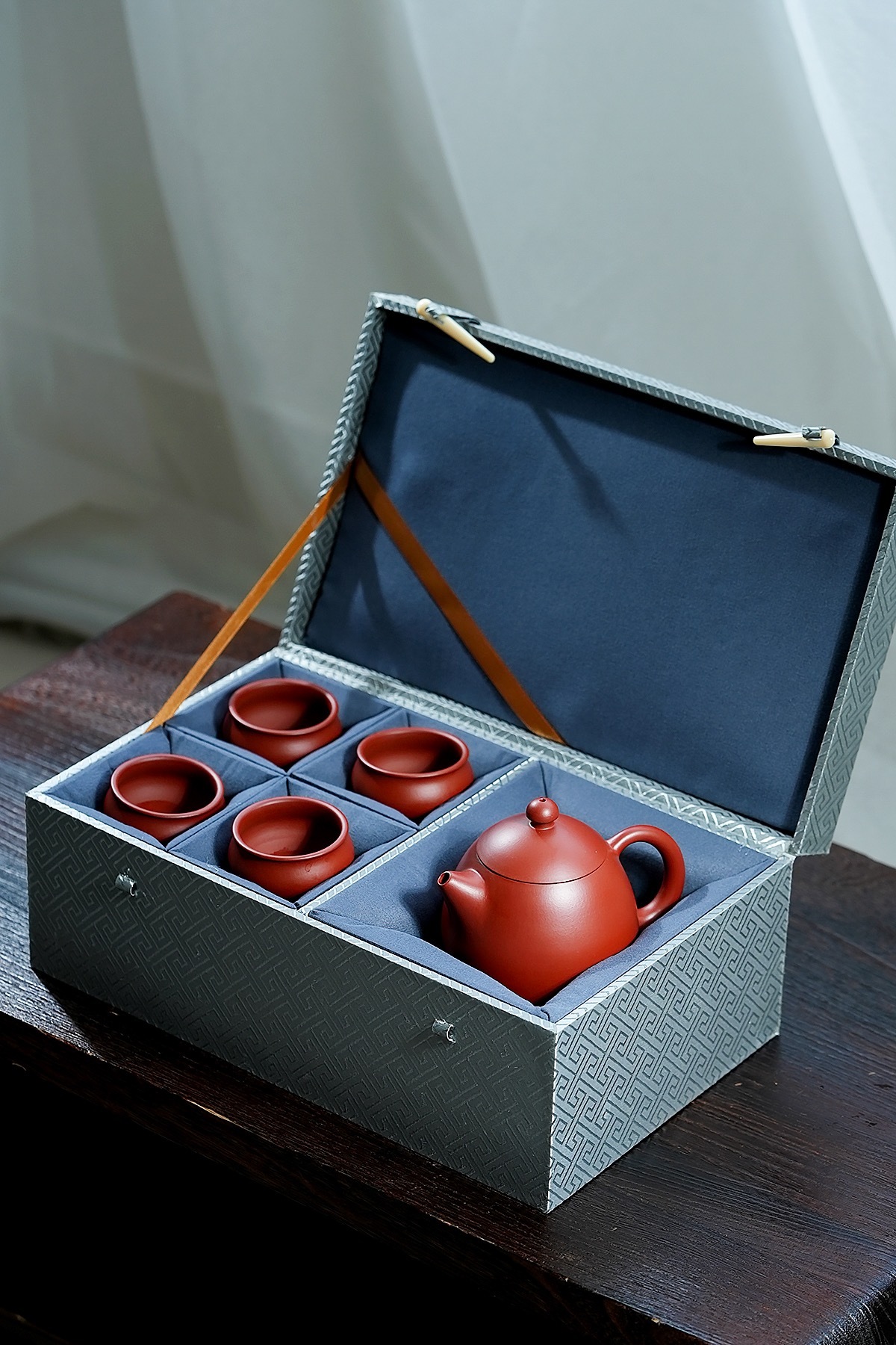 【龍蛋套裝 】-- 品味東方，盡在紫砂，傳統藝術的現代演繹。