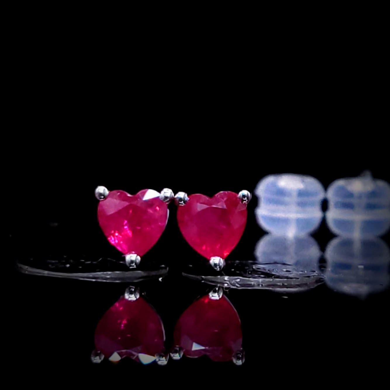 全新18K白金【主石84份紅寶石】耳環