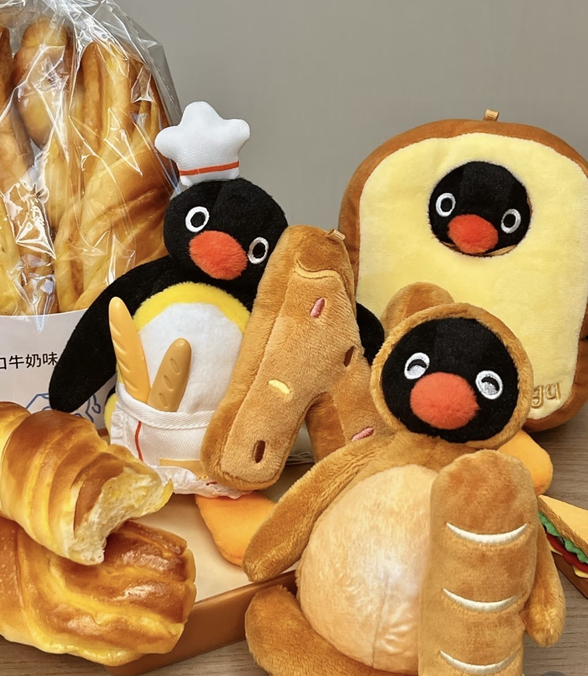 iSNEAKERS | PINGU 企鵝家族 麵包土司系列 吊飾 娃娃 三款