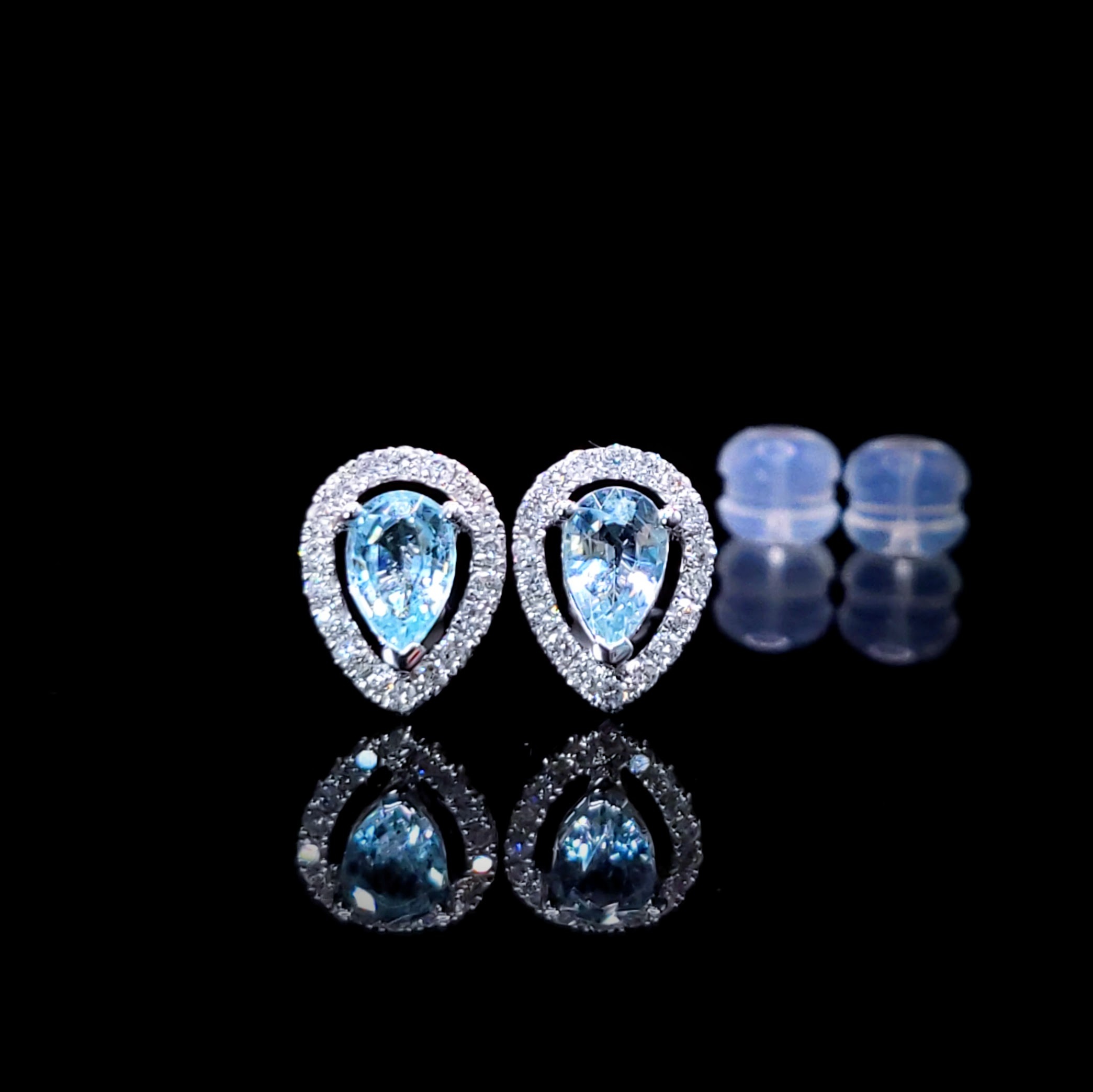 全新18K白金【主石69份帕拉伊巴】 配26份鑽石耳環