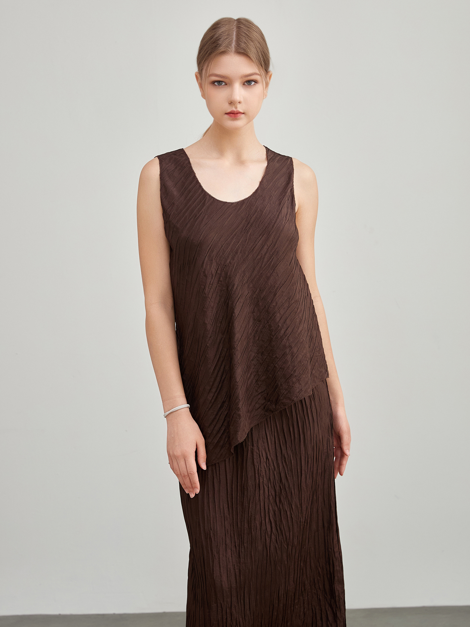 mi-tu 不規則圓領背心