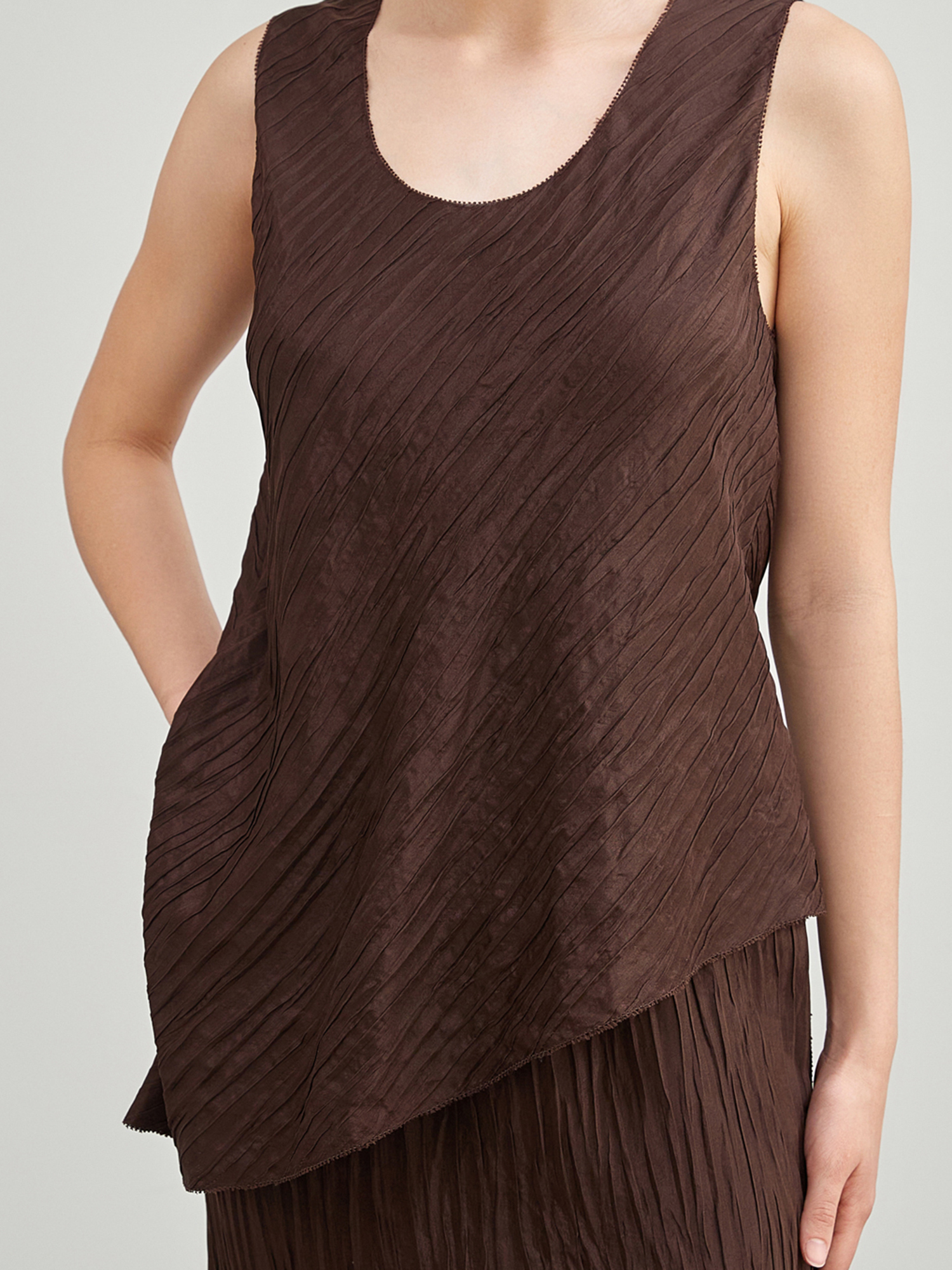 mi-tu 不規則圓領背心