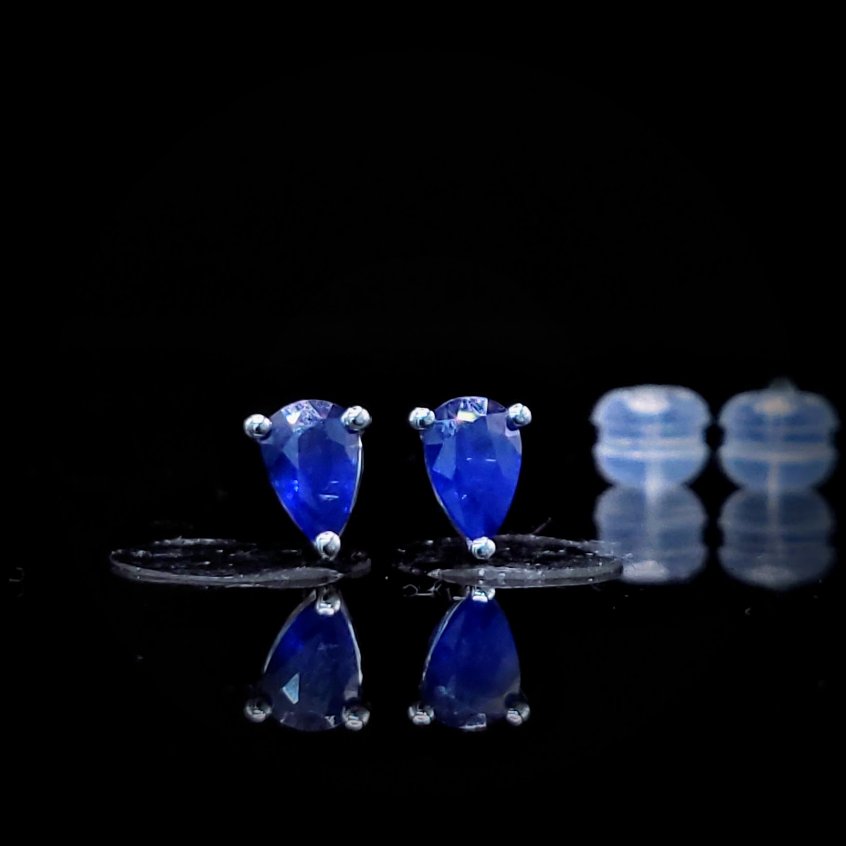 全新18K白金【主石90份藍寶石】耳環