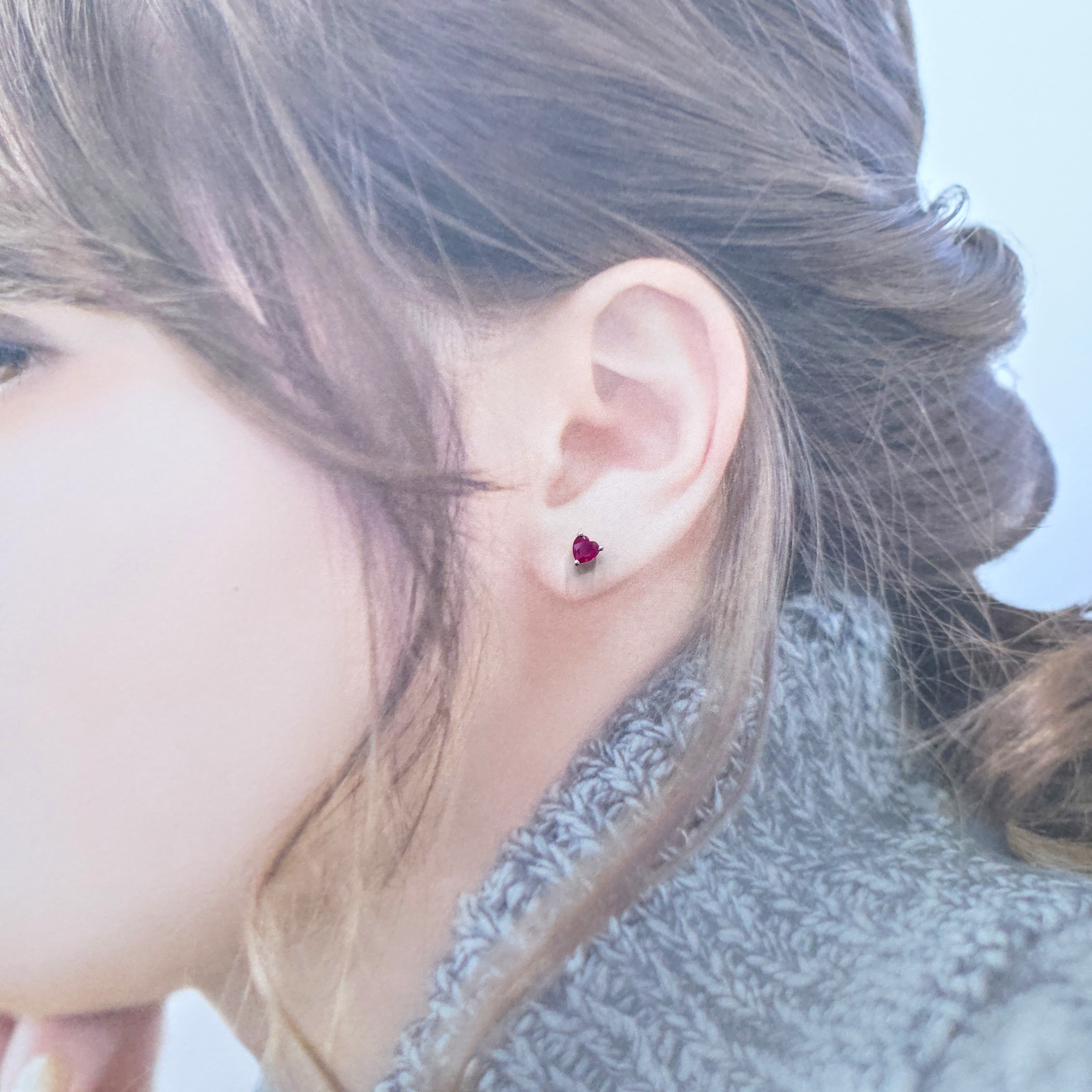 全新18K白金【主石84份紅寶石】耳環