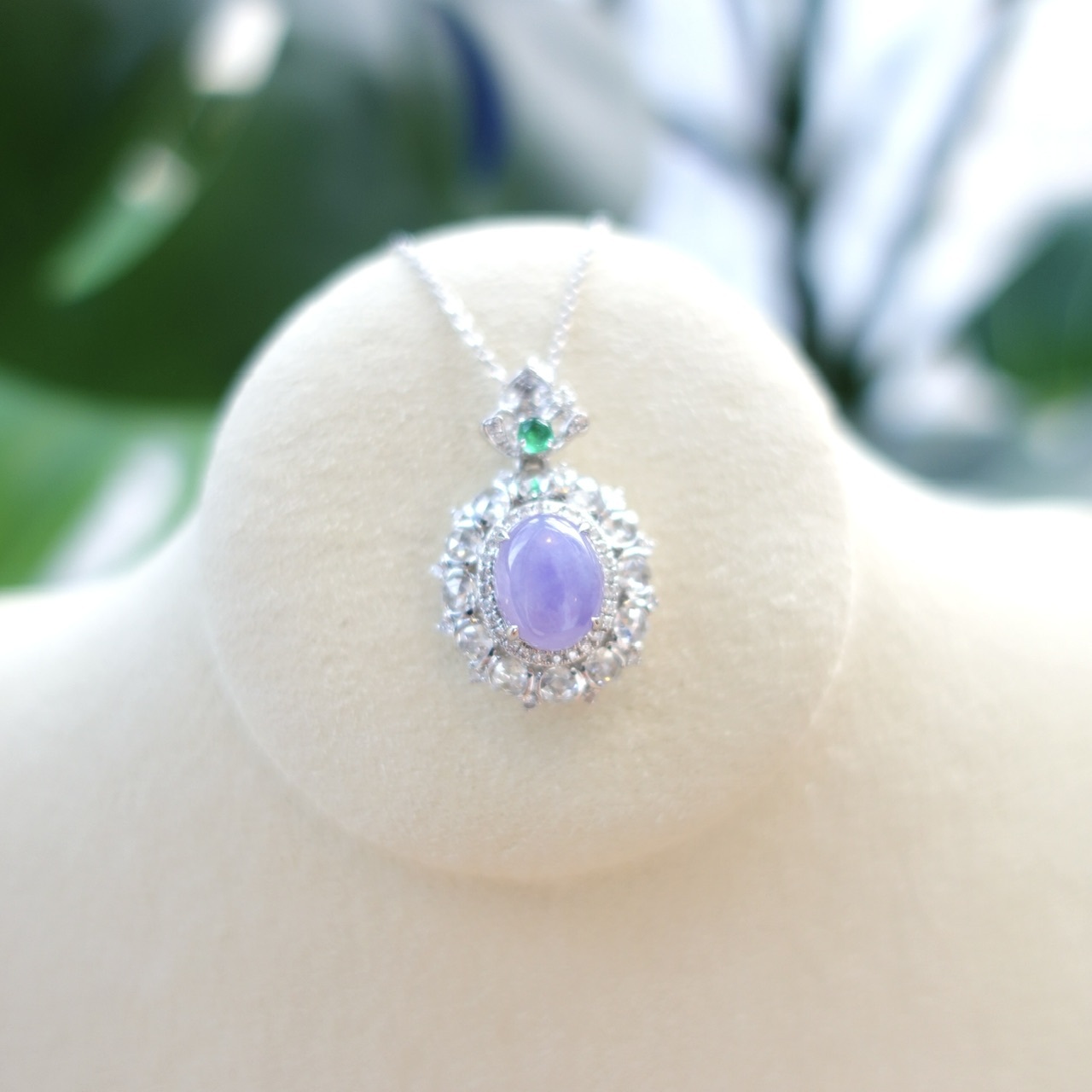 18K金鑽石冰糯種紫羅蘭翡翠吊墜