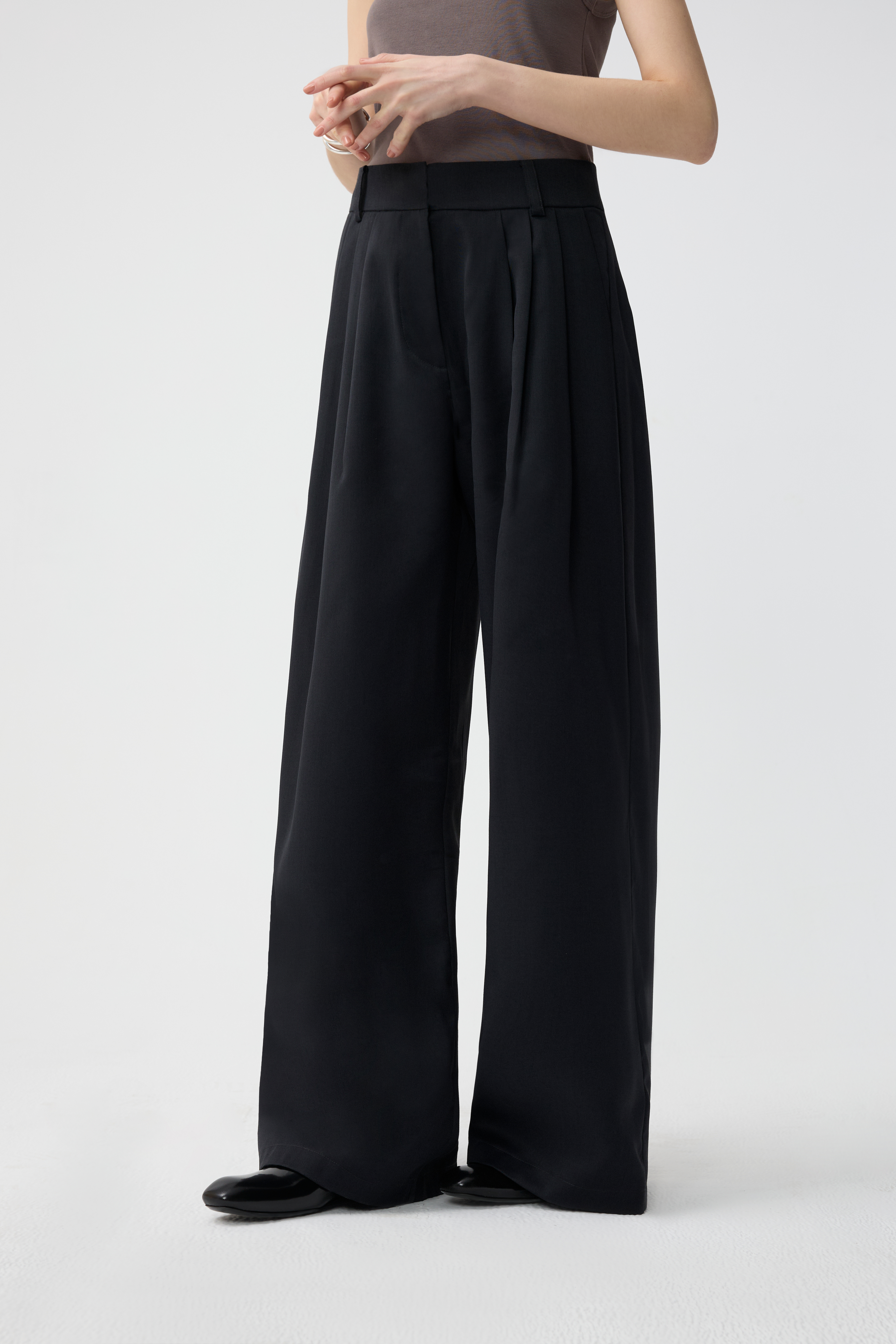 ASTUTE三褶寬褲 女（黑色）