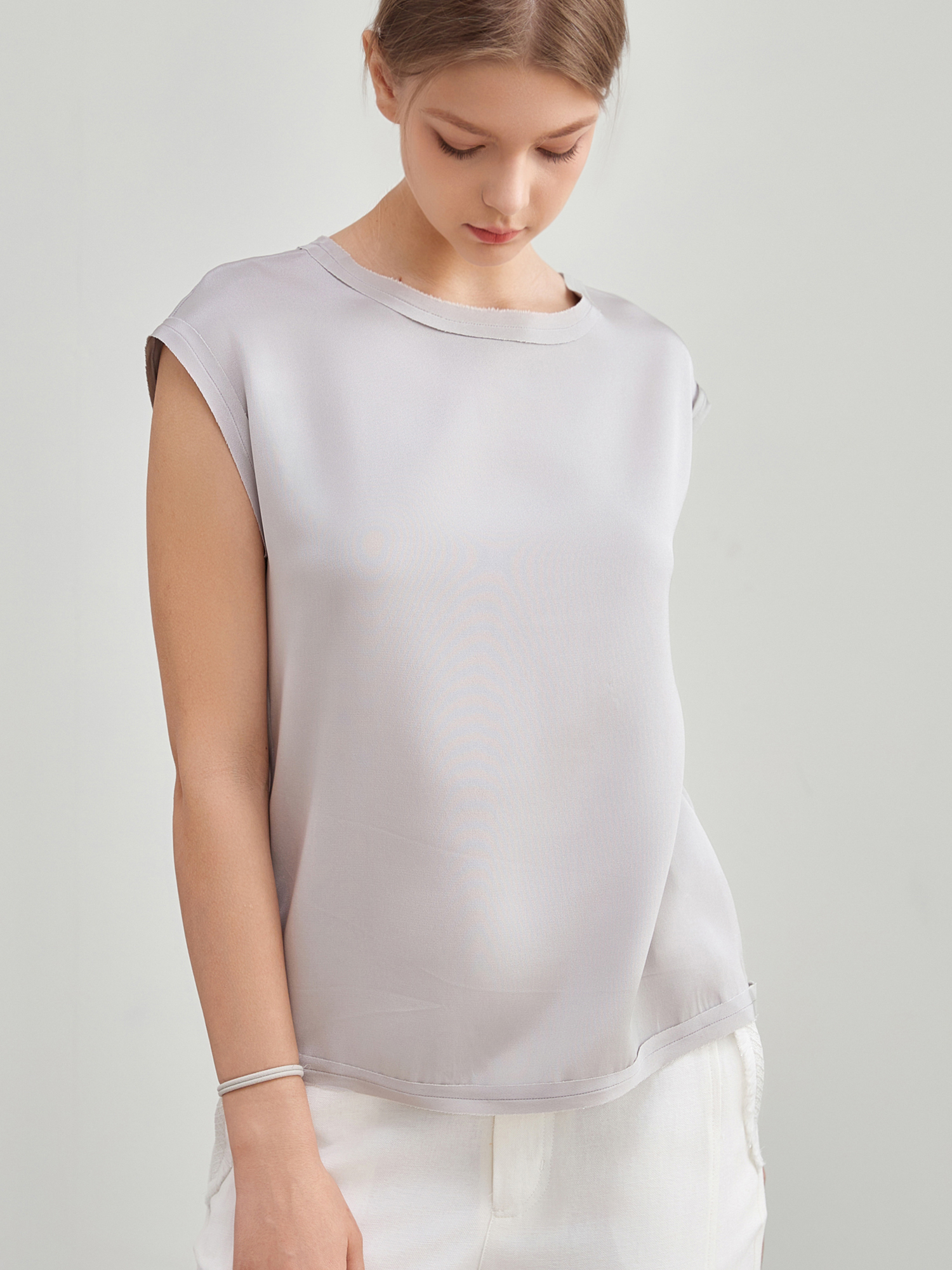 mi-tu 桑蠶絲圓領背心