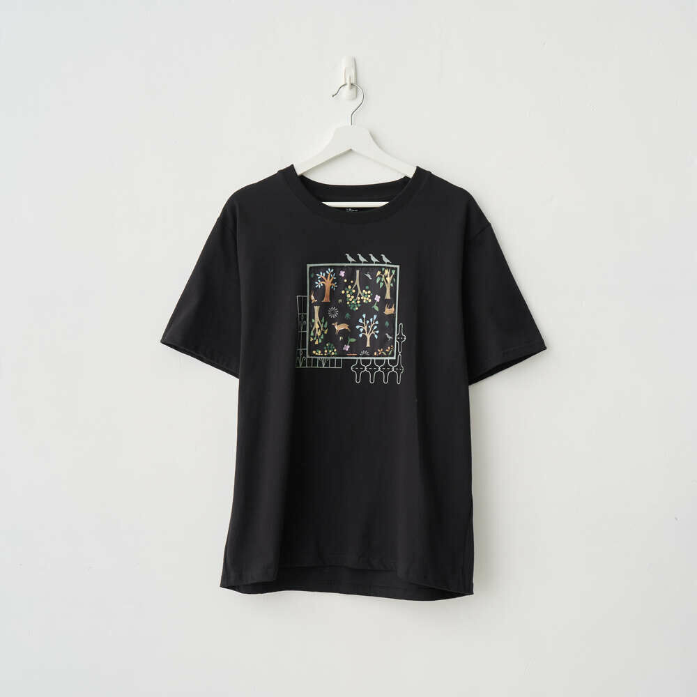 Frame T-Shirt/Formosan Muntjac in Mountains/Night/Black