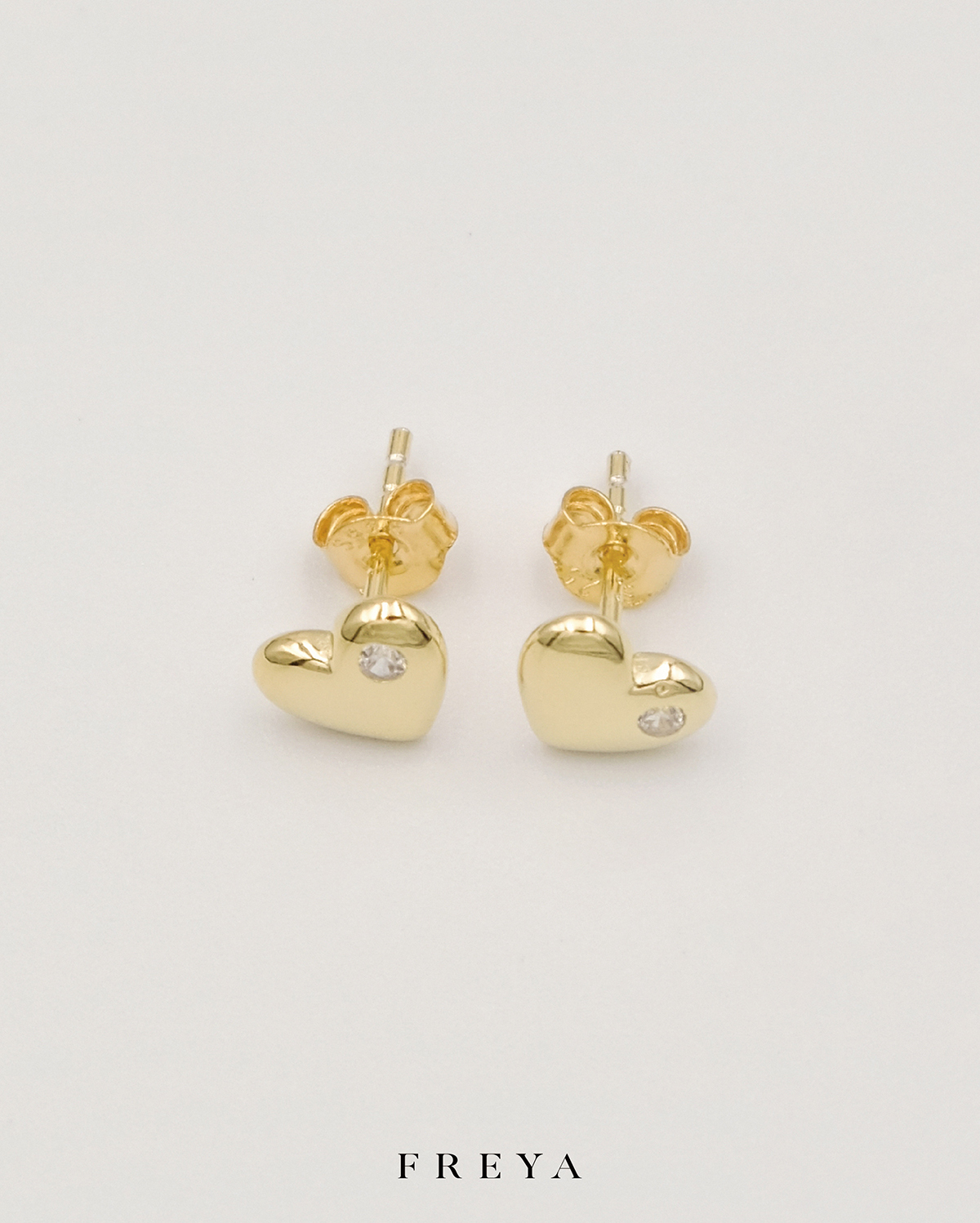 FREYA 單鑽 愛心耳環