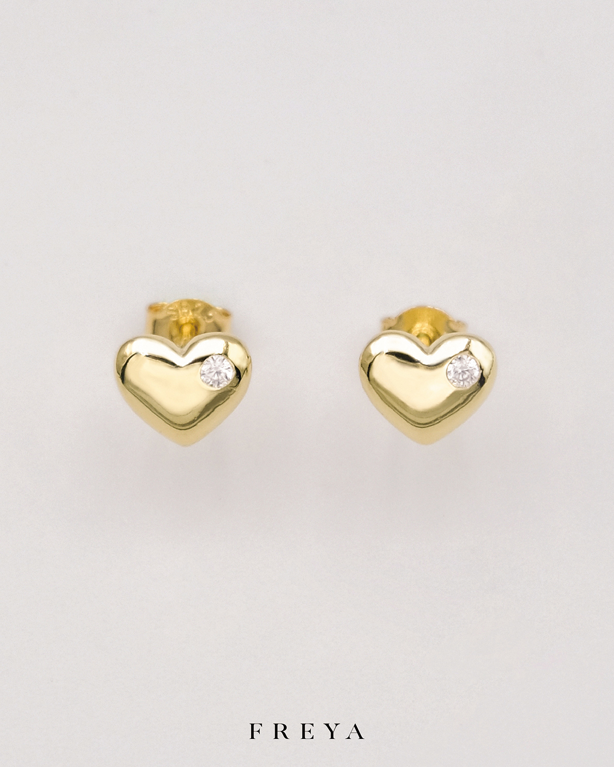 FREYA 單鑽 愛心耳環