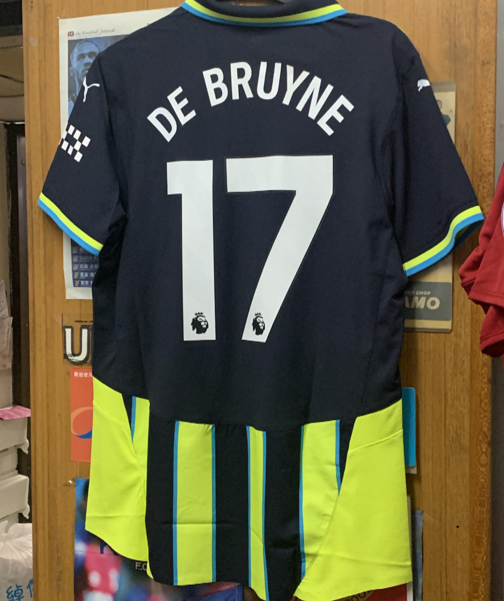 2024 Manchester City Authentic Away Shirt with 17 De Bruyne [ M 100% New]