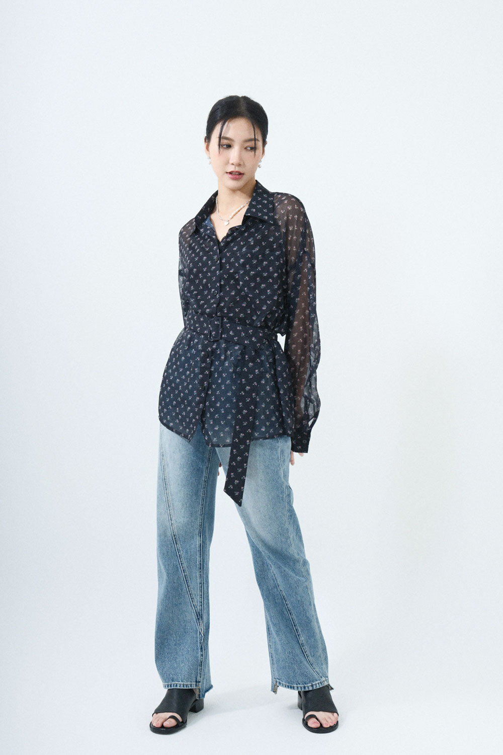 SS25_0131（恤衫＋牛仔褲）