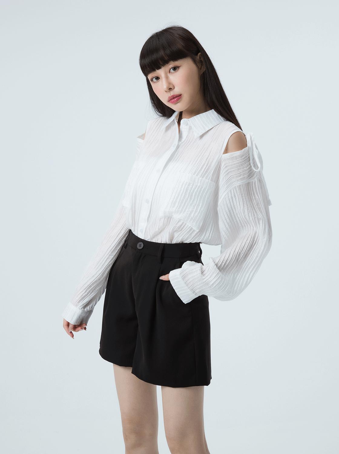 露肩綁帶透膚襯衫