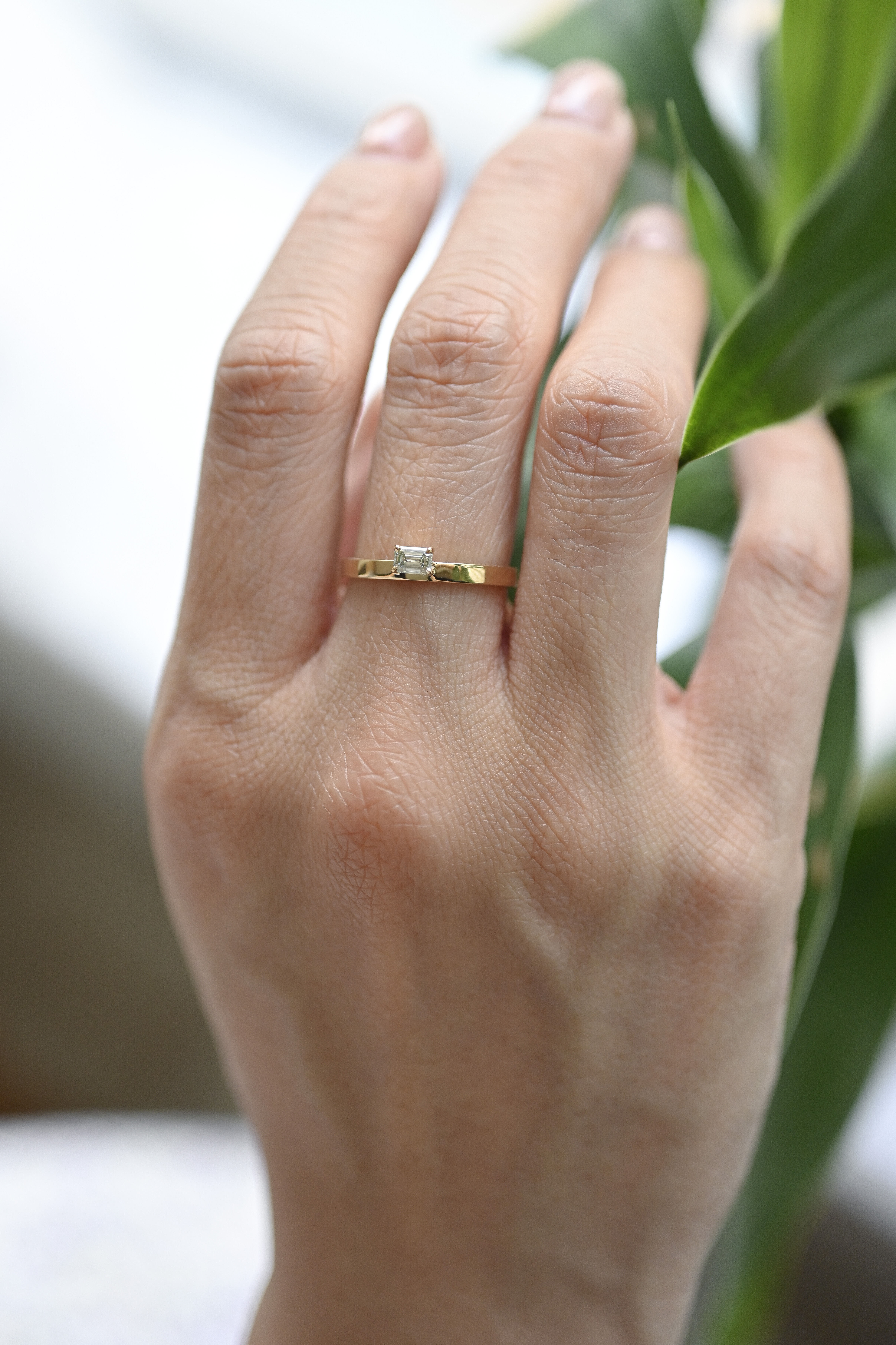 18K Color Diamond Ring