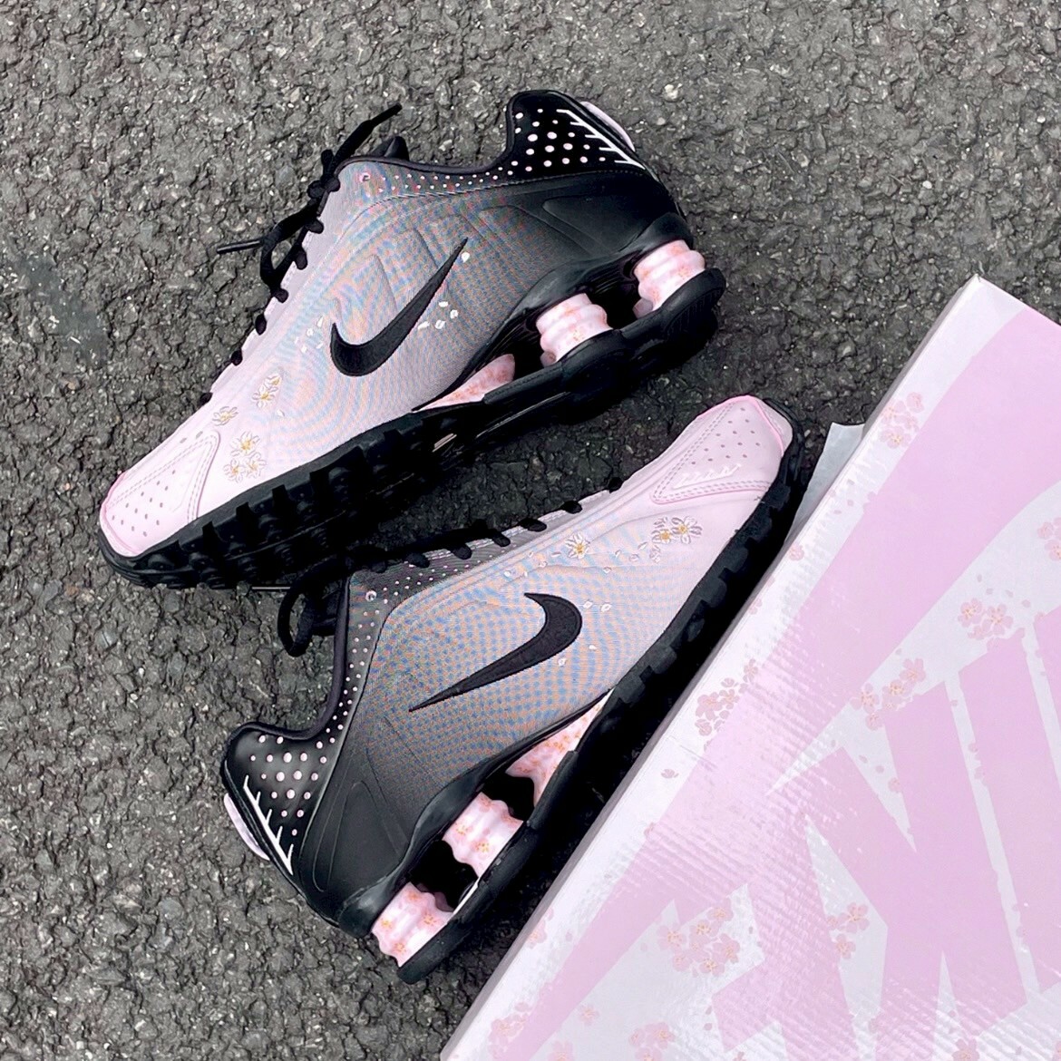 Nike Shox R4 Sakura 日本櫻花粉 黑粉 彈簧鞋 運動鞋 女鞋