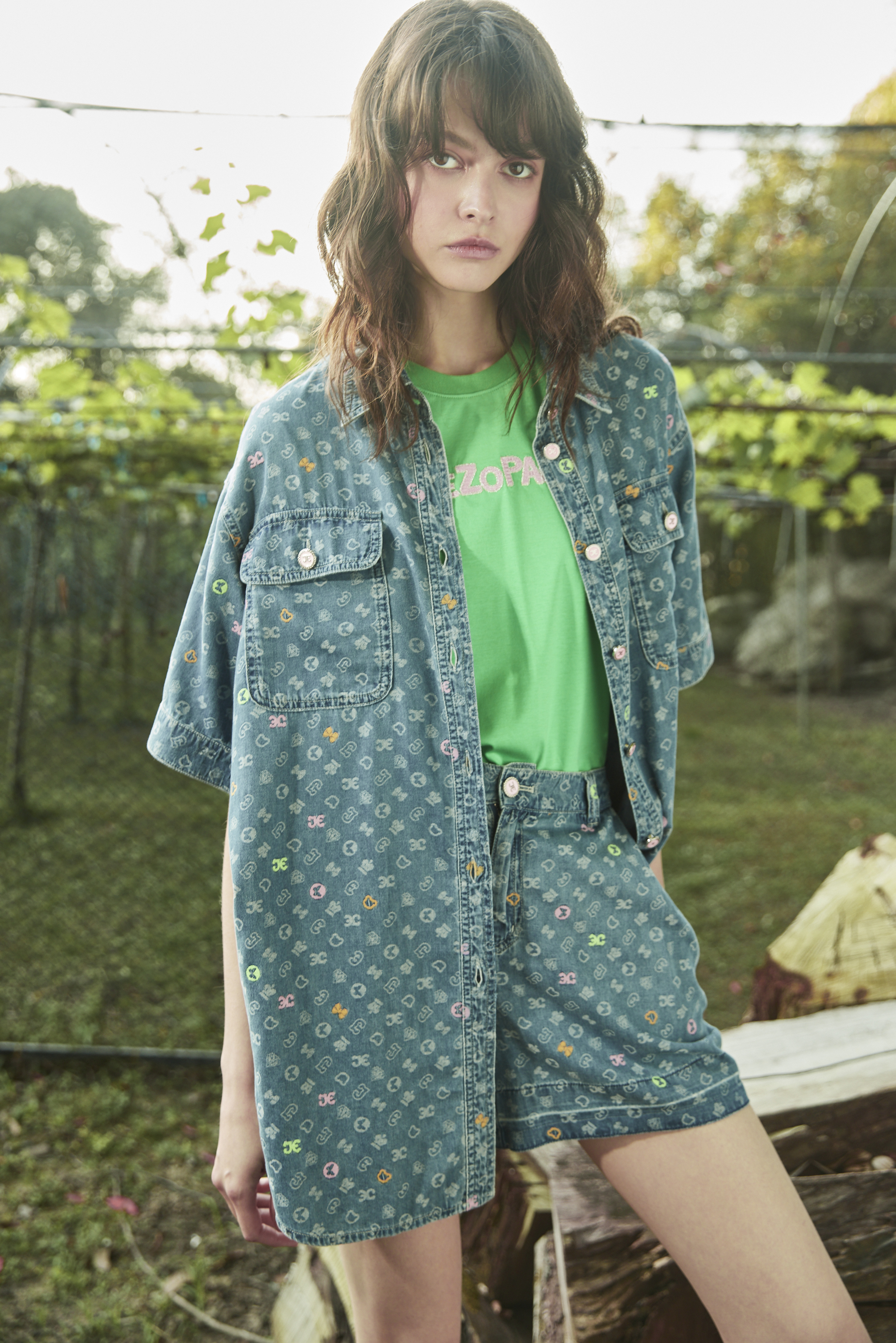 BE10302A1 天絲牛仔LOGO提花長版衫