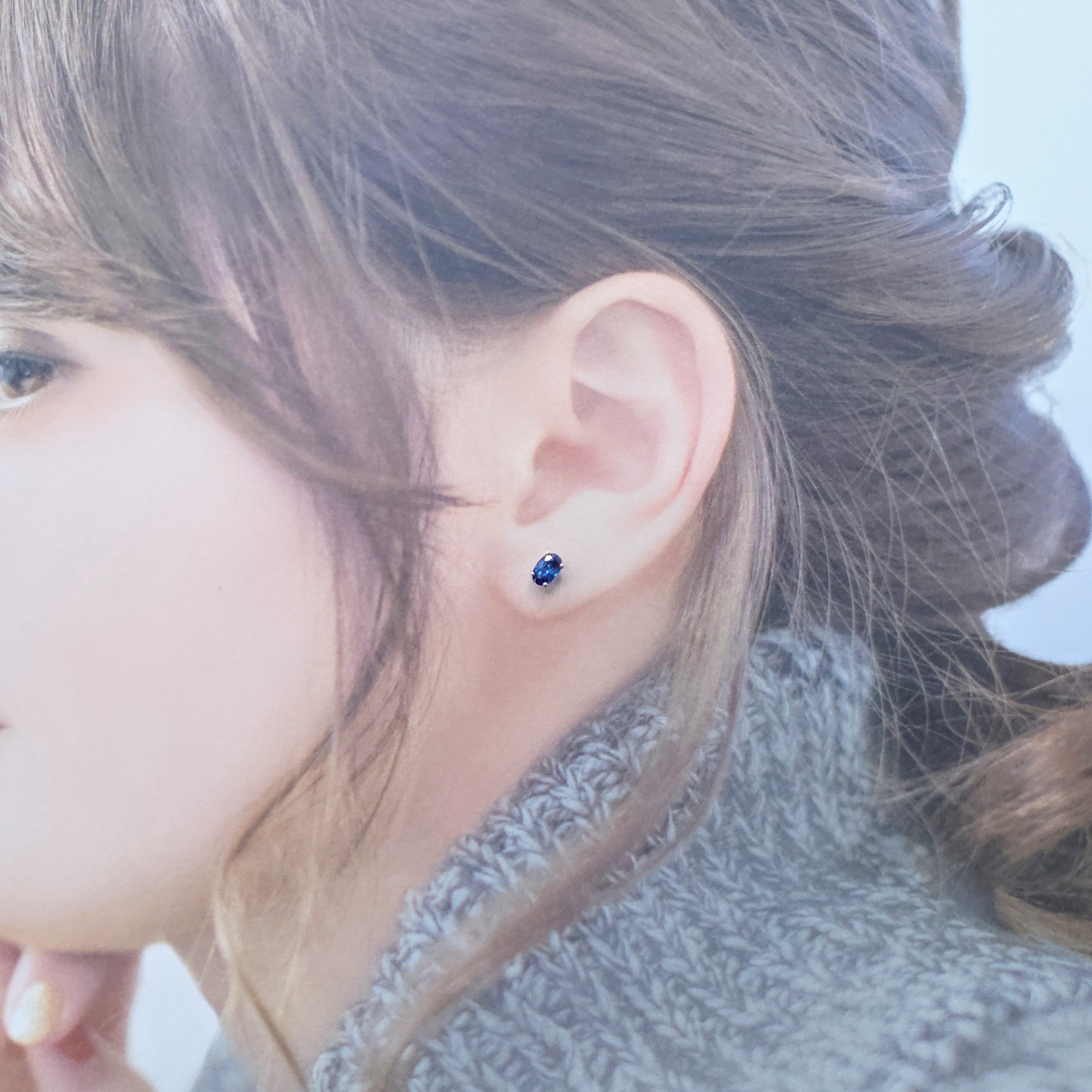 全新18K白金【主石1卡24份藍寶石】耳環