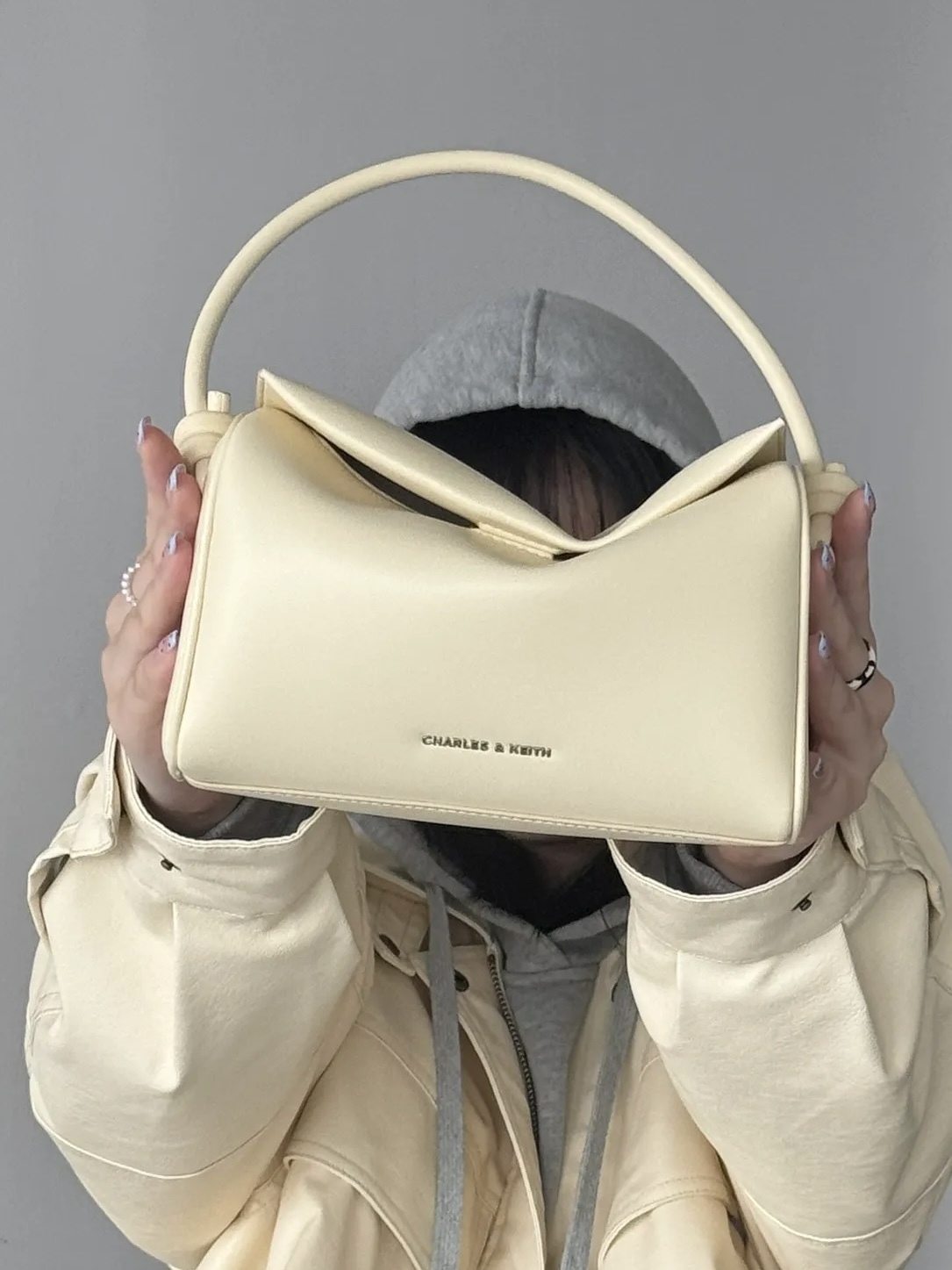 Charles & Keith Sammie 扭結手提包 小CK 盒子包 手提包 側背包 / 預購