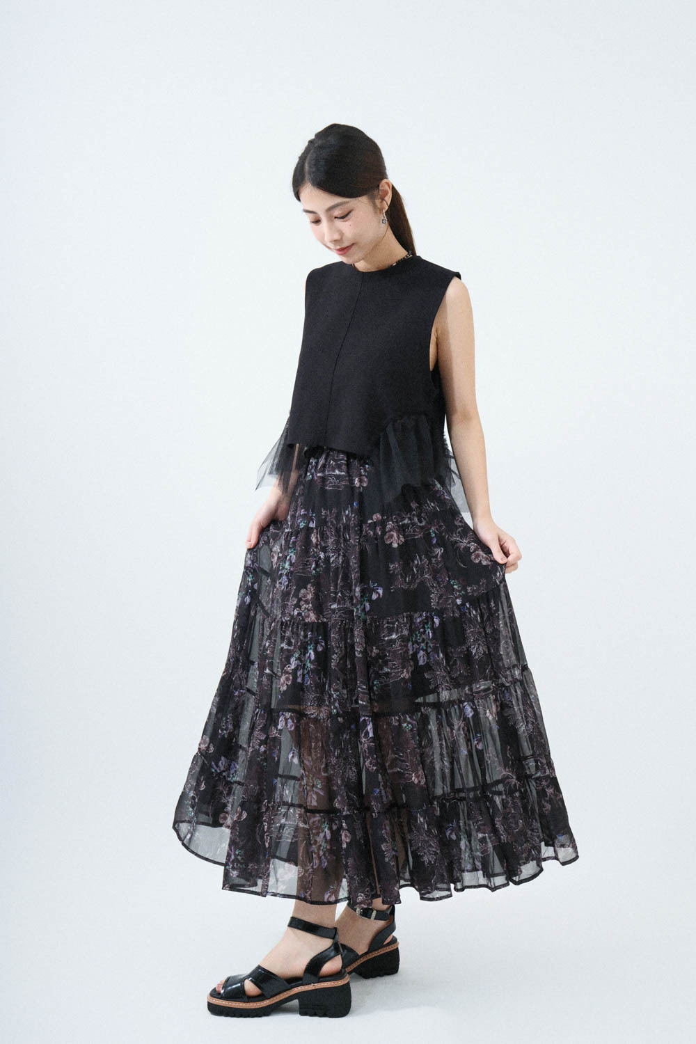 SS25_0140（背心＋半截裙）